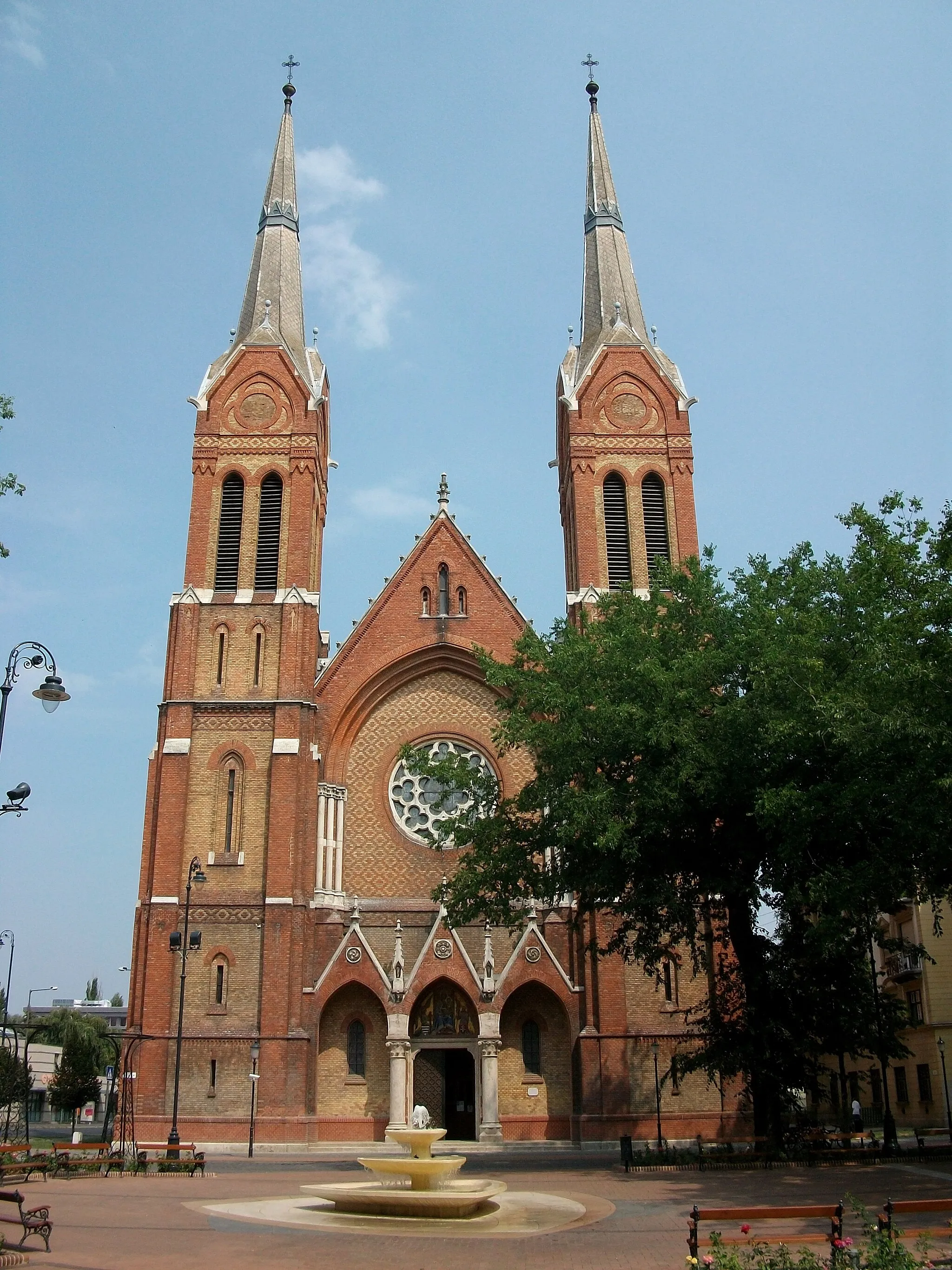 Photo showing: Saint Anthony of Padua Cathedral, Békéscsaba, Hungary