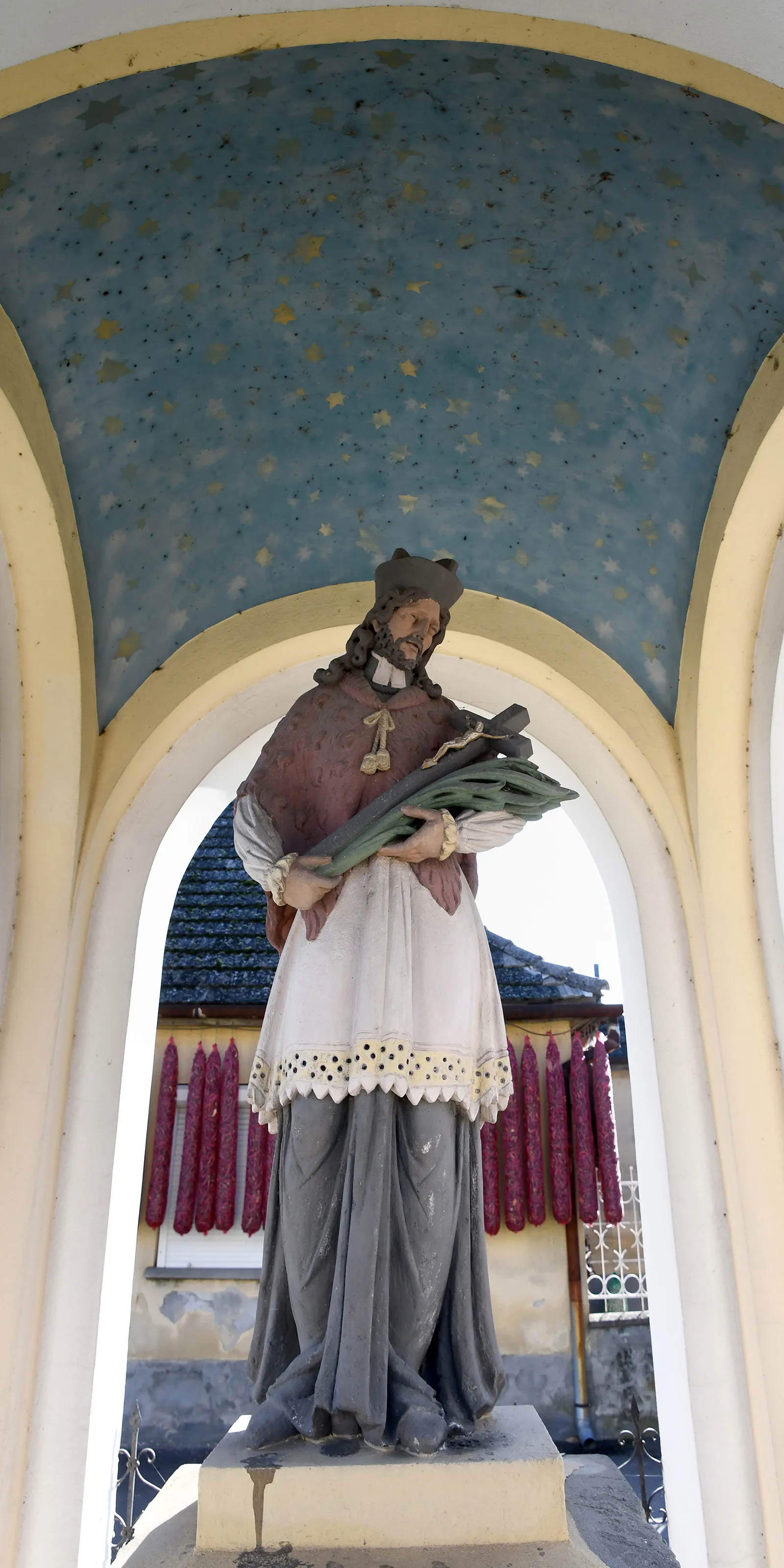 Photo showing: Statue of John of Nepomuk in Bátya