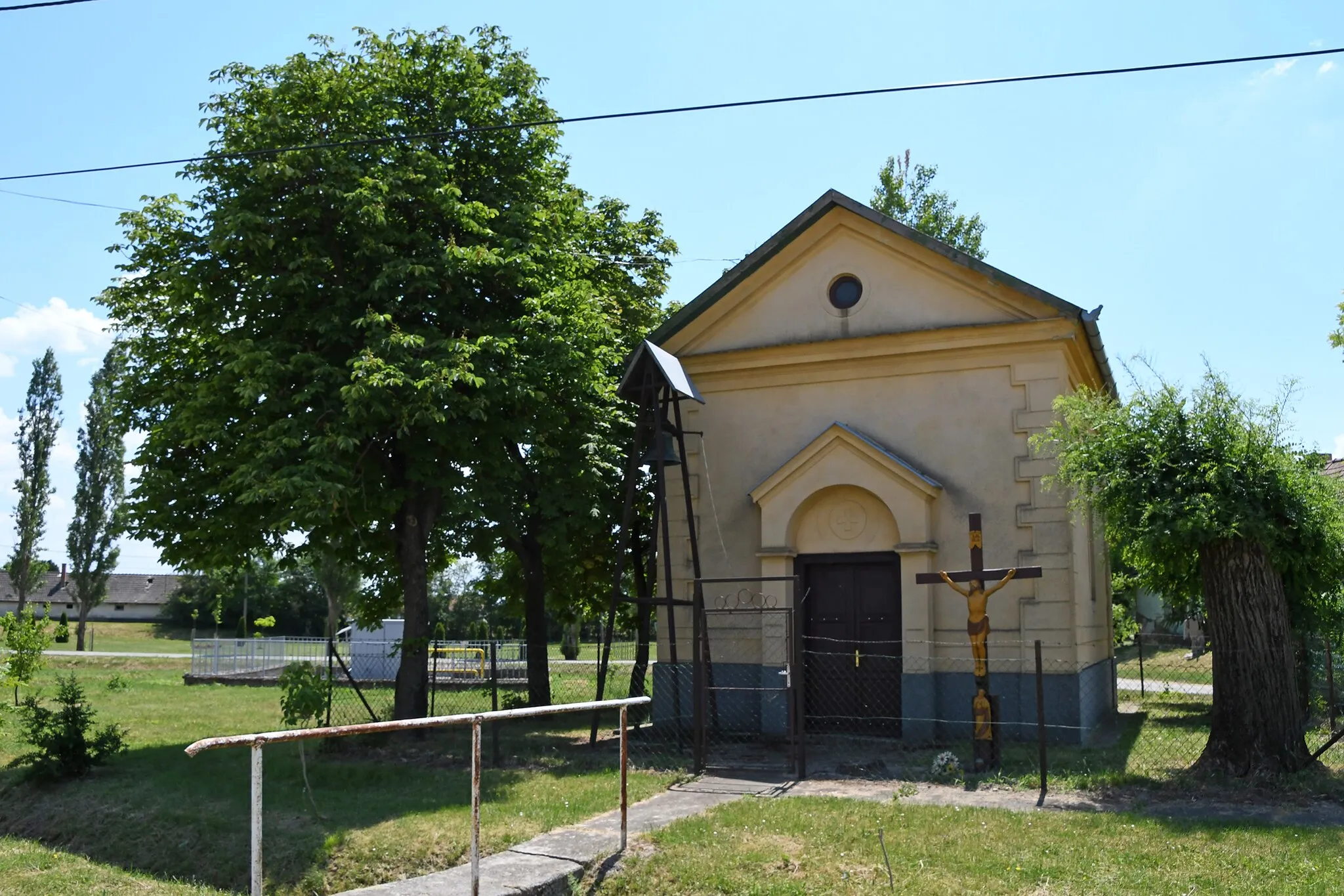 Photo showing: Roman Catholic chapel in Kiscsertő, Öregcsertő, Hungary