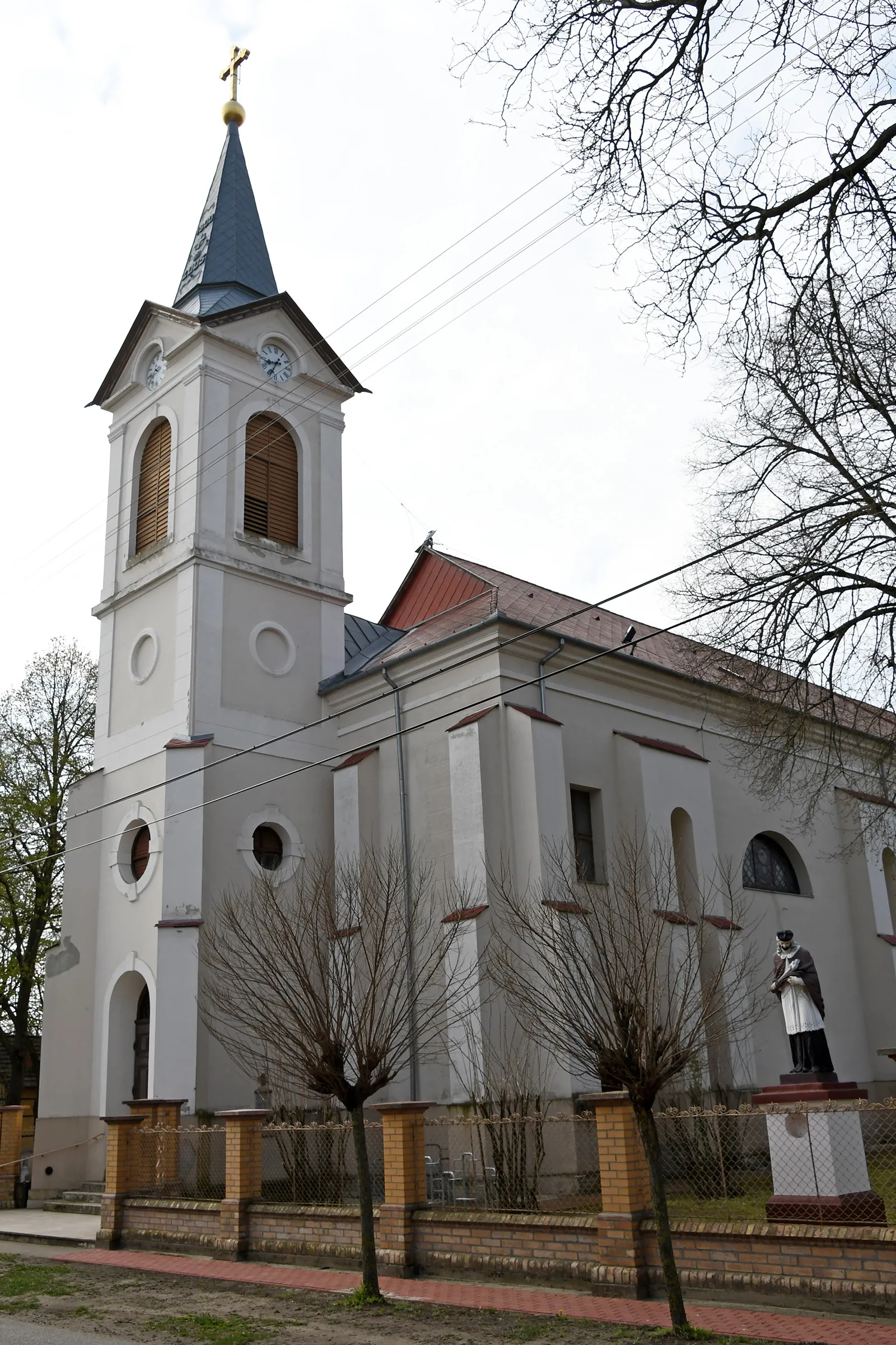 Photo showing: Roman Catholic church in Csanytelek, Hungary