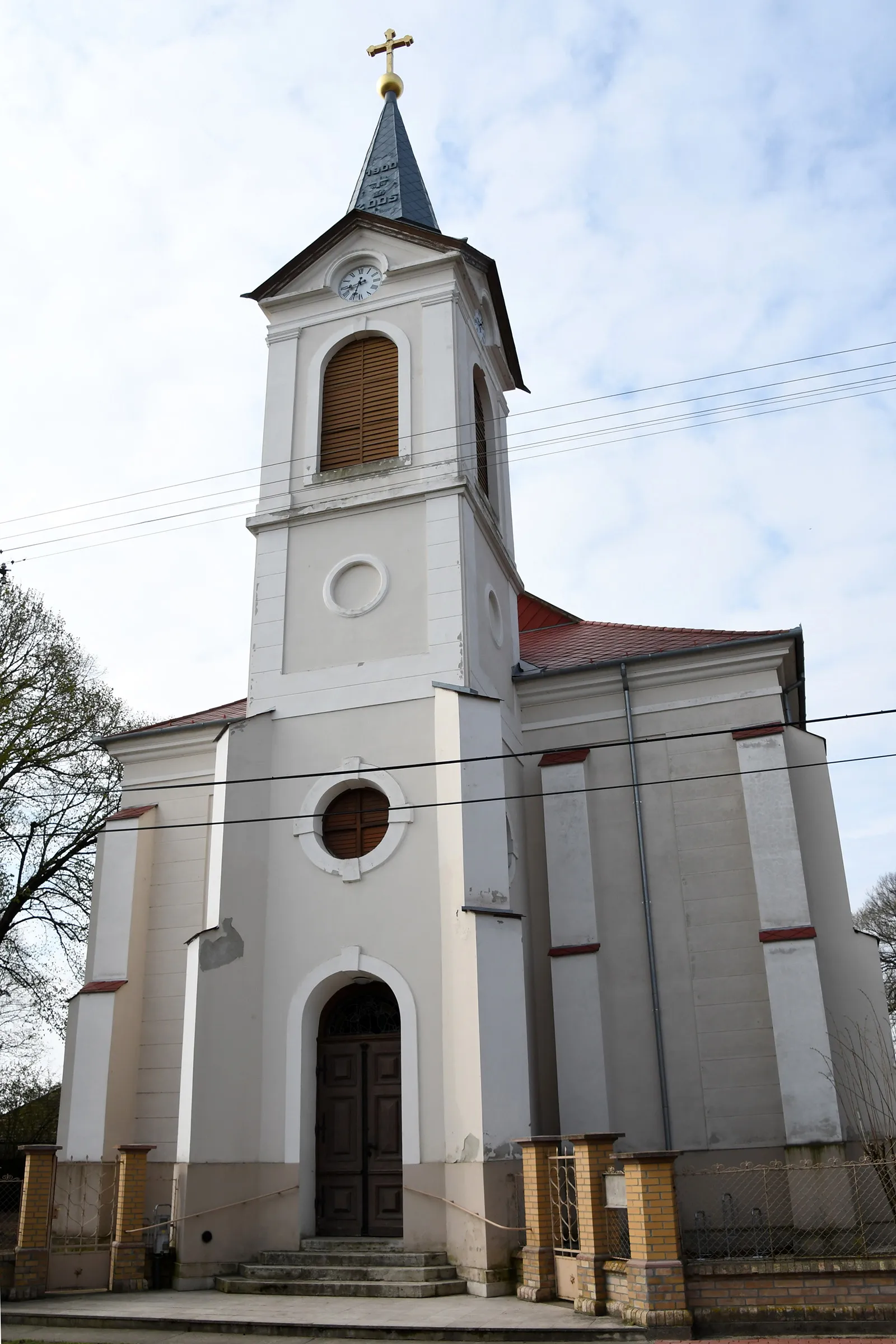 Photo showing: Roman Catholic church in Csanytelek, Hungary