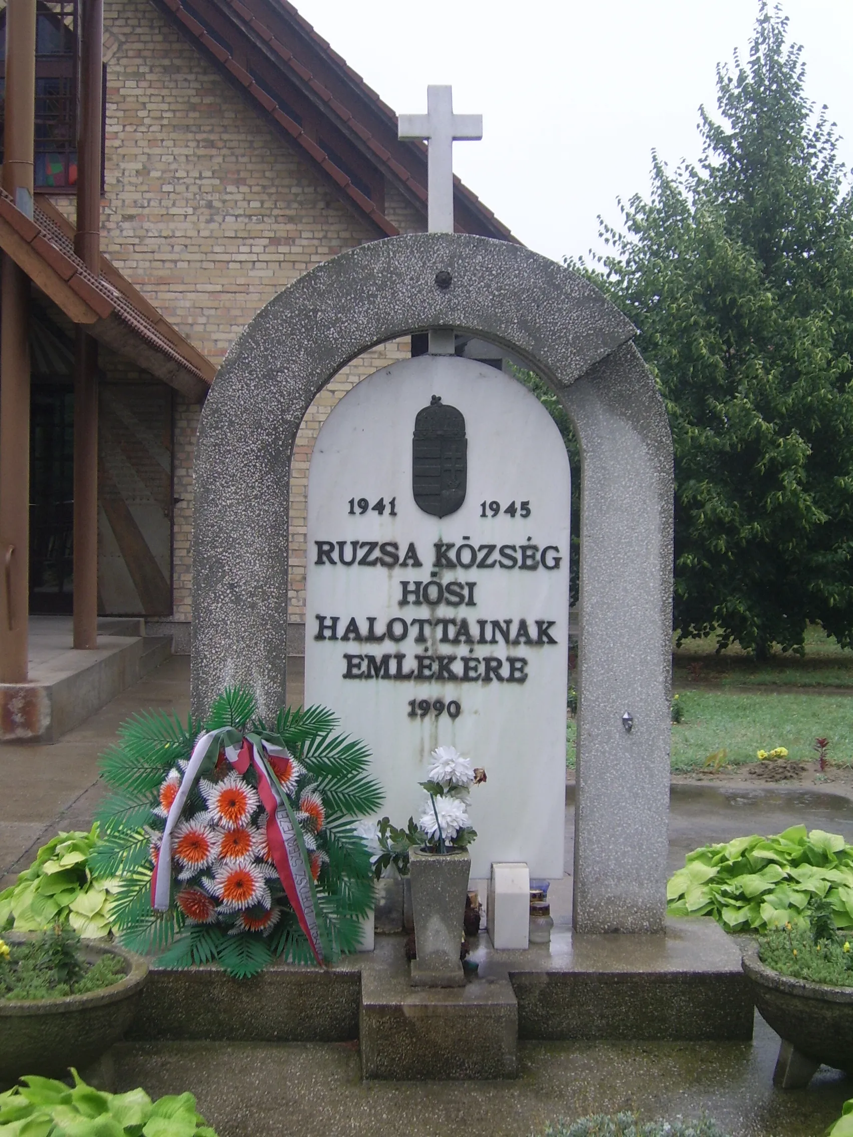 Photo showing: Memorial for the fallen soldiers of the village, Ruzsa, Hungary