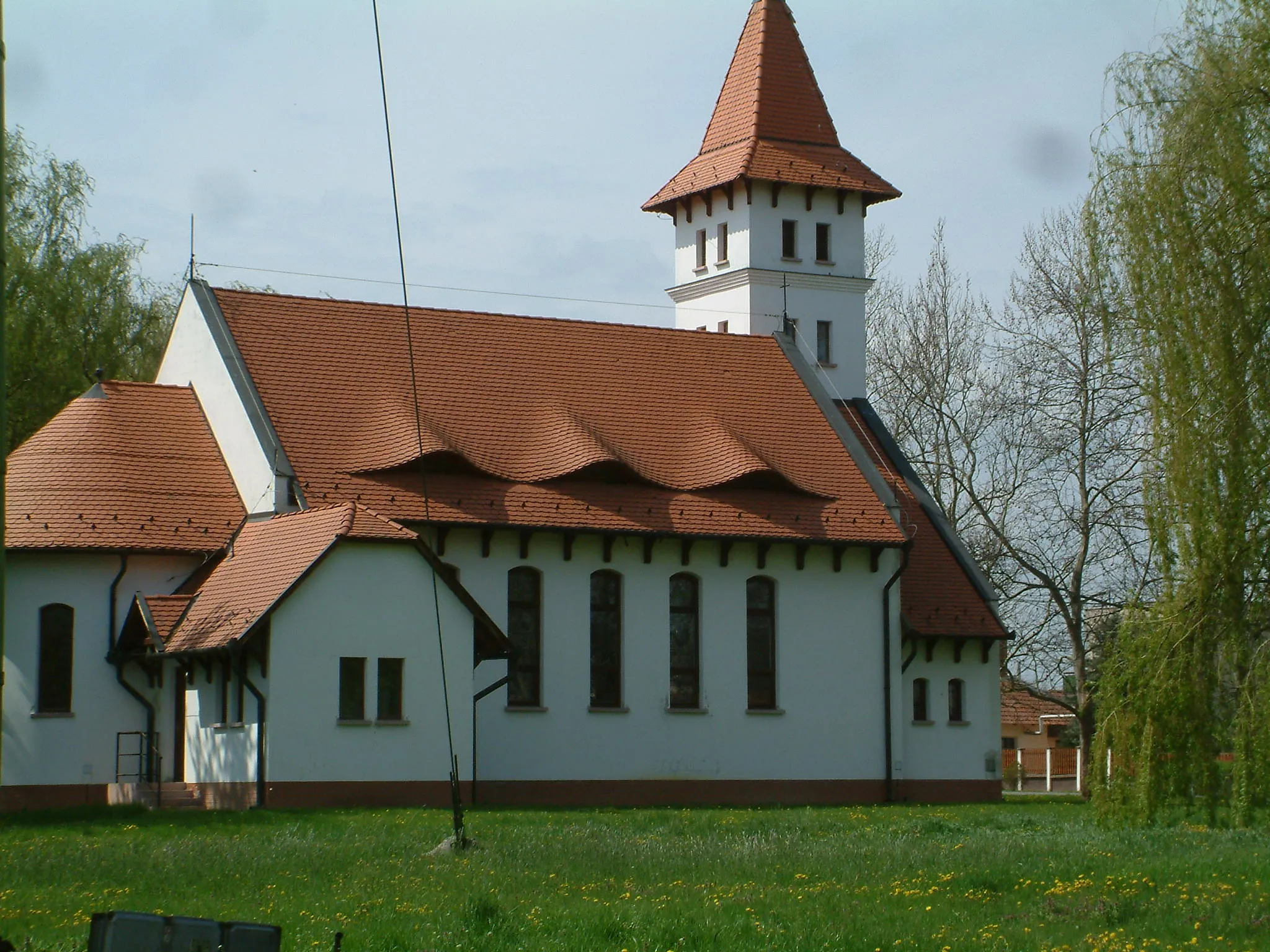 Photo showing: A bémegyeri katolikus templom