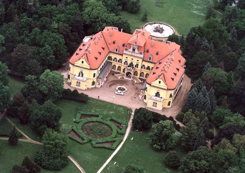 Photo showing: Palace- Nagymágocs - Hungary - Europe