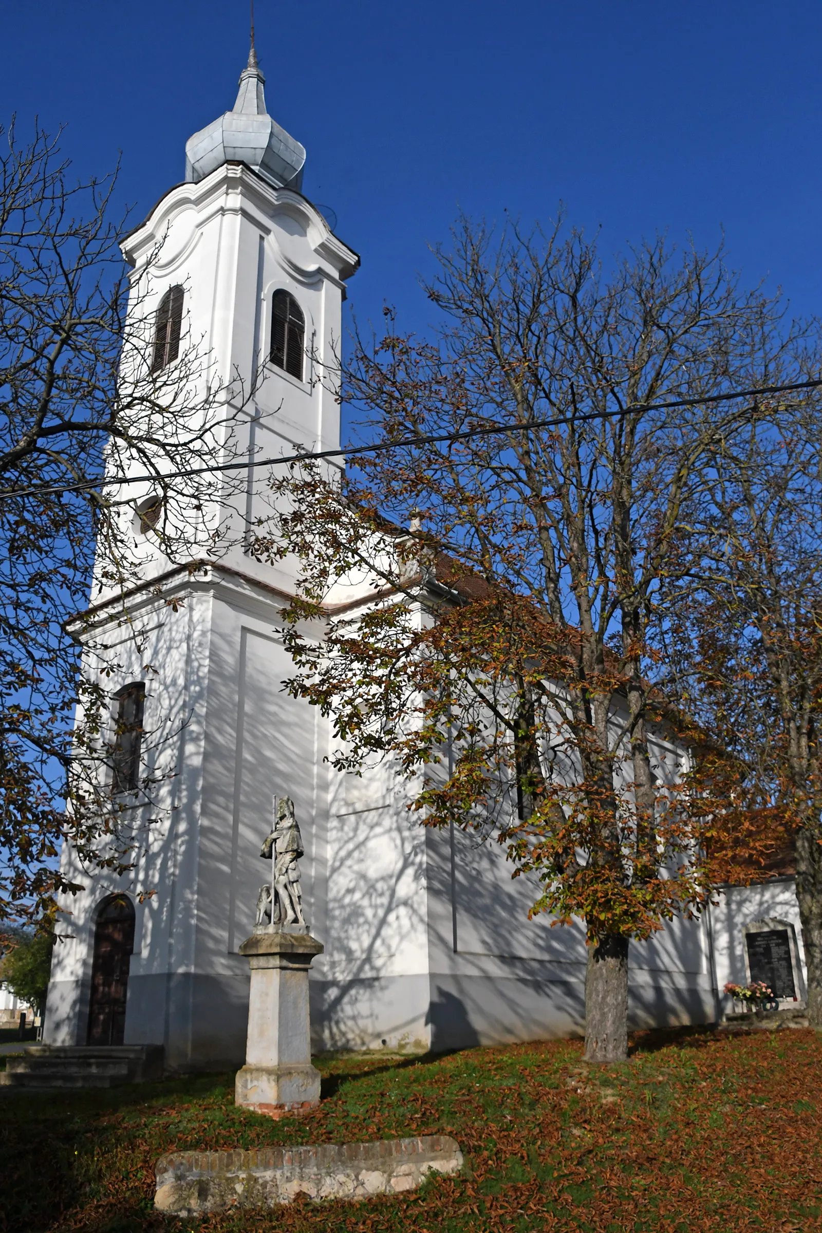 Photo showing: Roman Catholic church in Virágos, Villány, Hungary