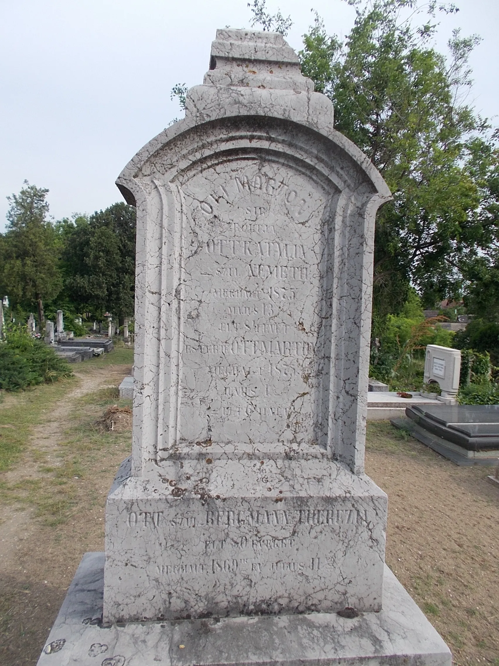 Photo showing: Calvary hill cemetery/Calvary cemetery - at Kálvária Street and Rókus Street junction, Baja, Bács-Kiskun County, Hungary.