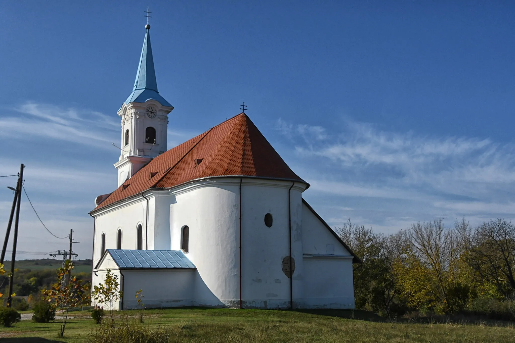 Photo showing: Roman Catholic church in Diósberény