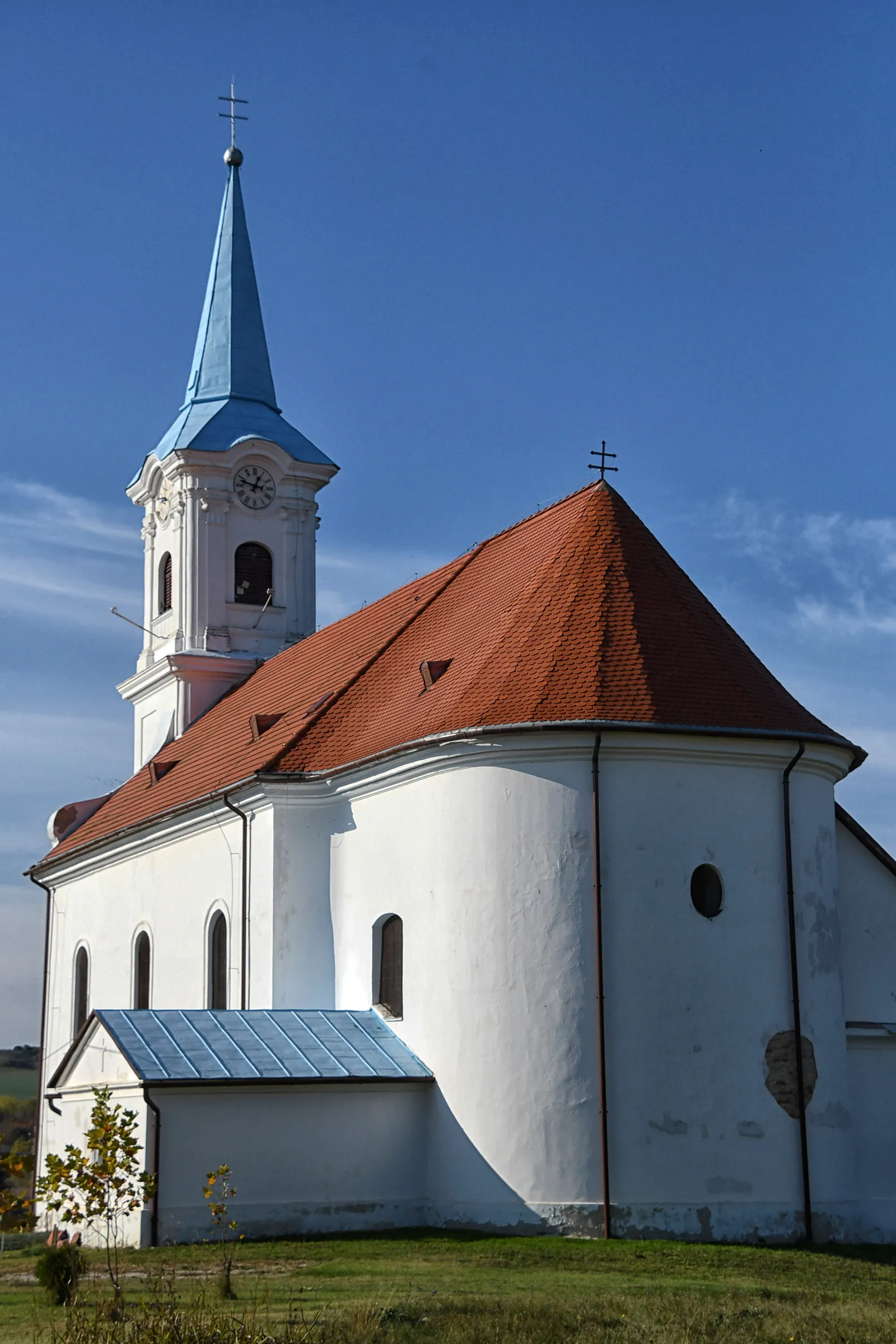 Photo showing: Roman Catholic church in Diósberény