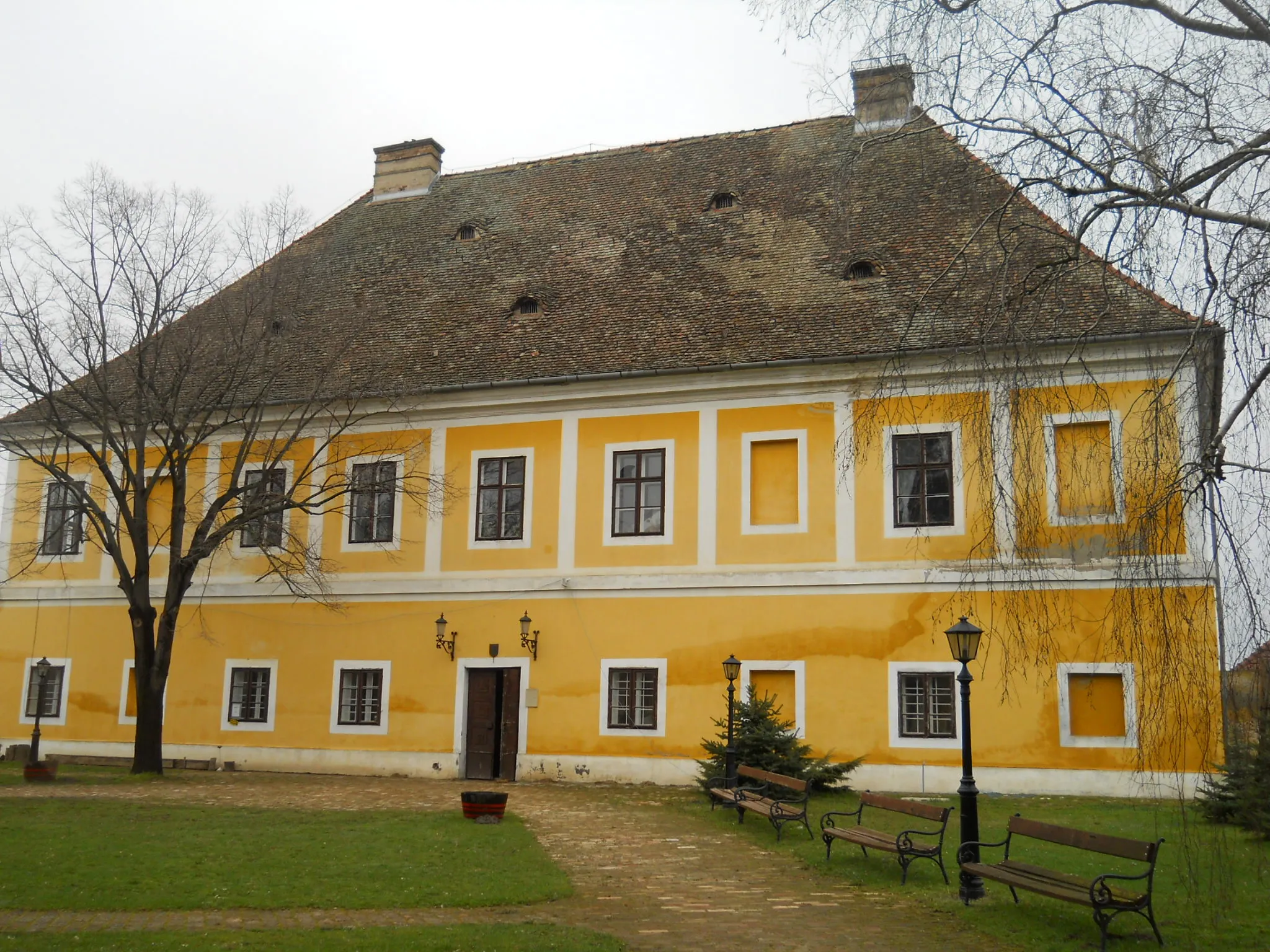 Photo showing: Kölesd - kismegyeháza