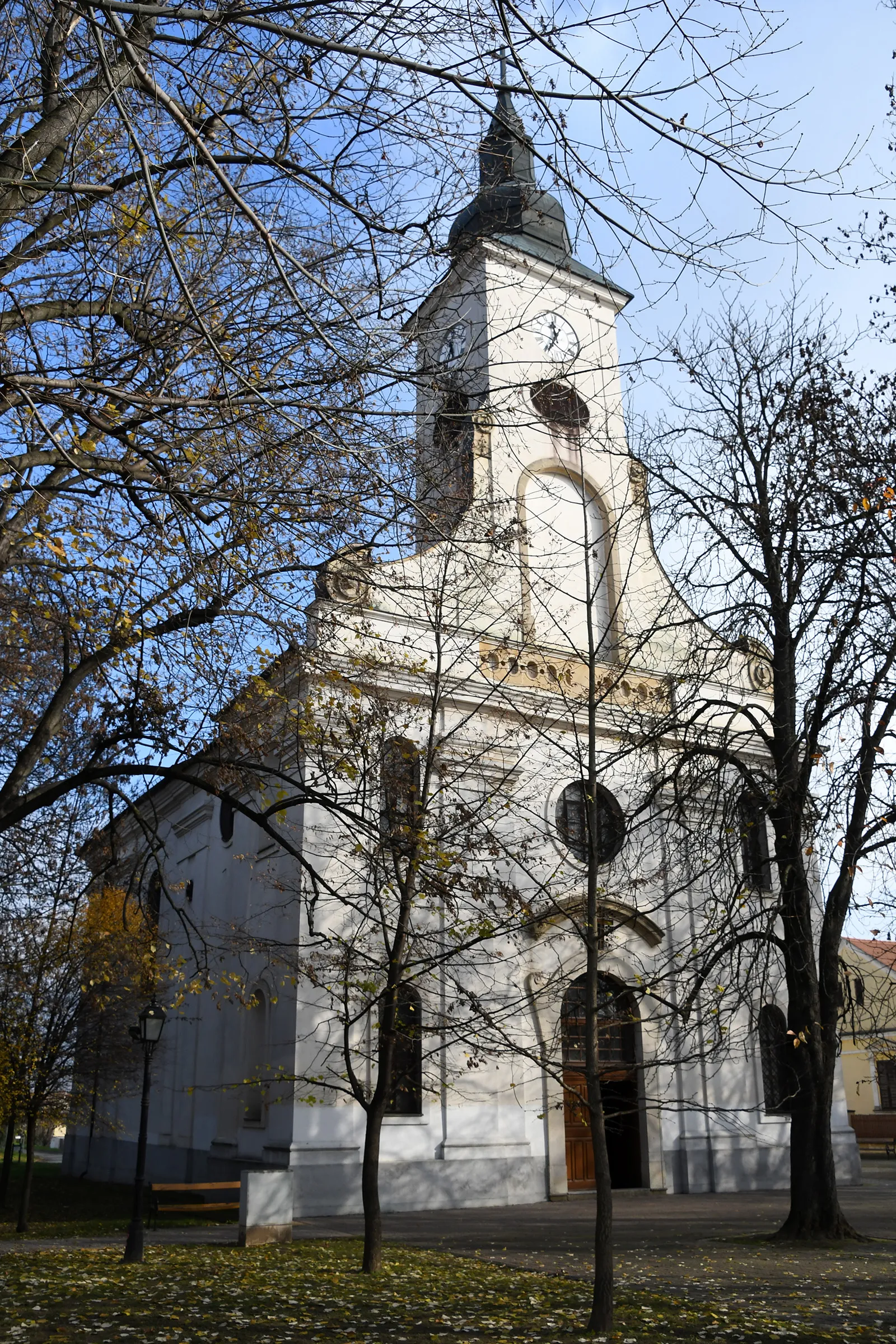 Photo showing: Roman Catholic church in Bóly