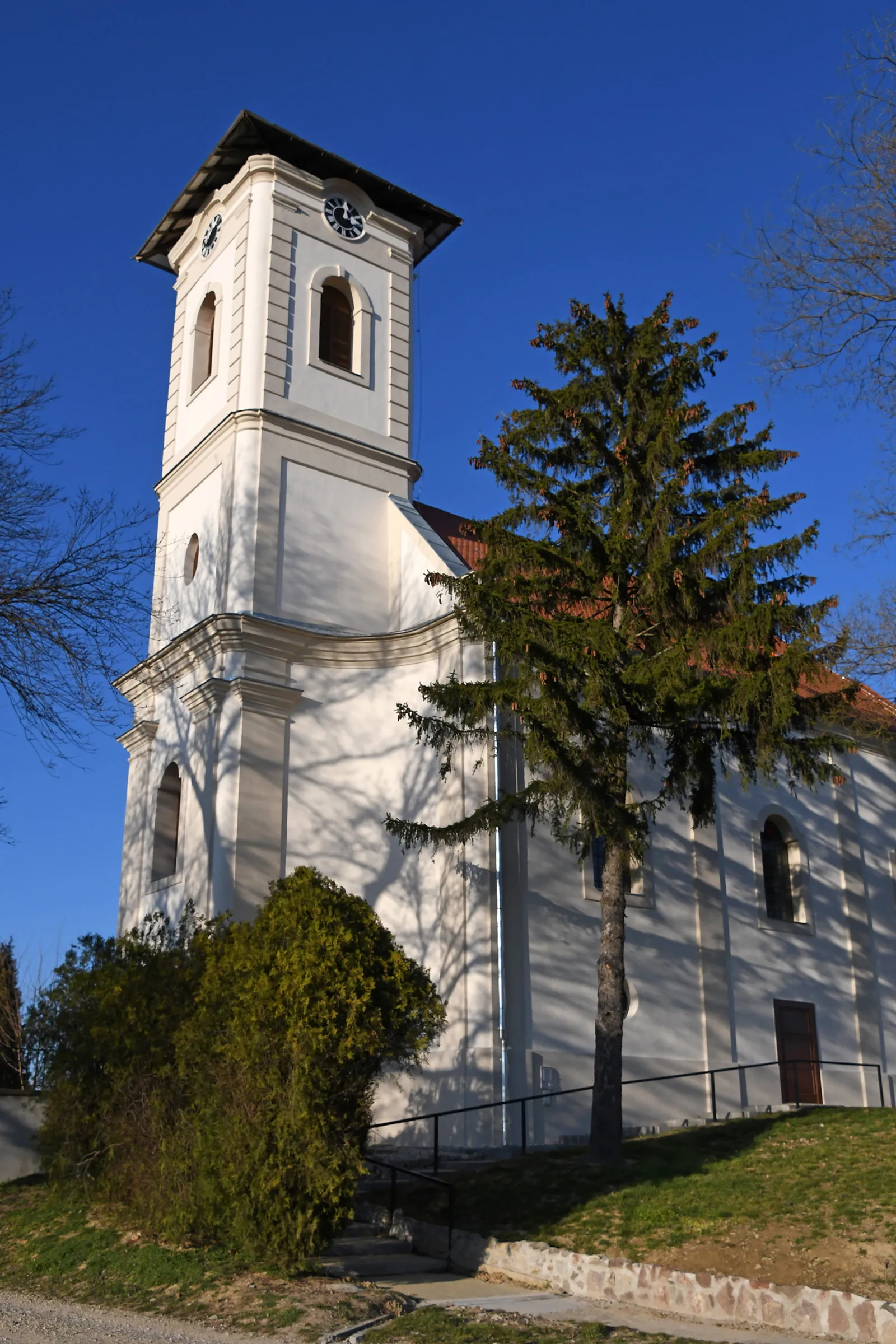 Photo showing: Roman Catholic church in Kocsola, Hungary