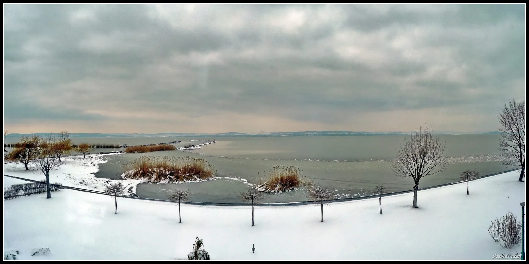 Photo showing: Balatonőszöd, Hungary