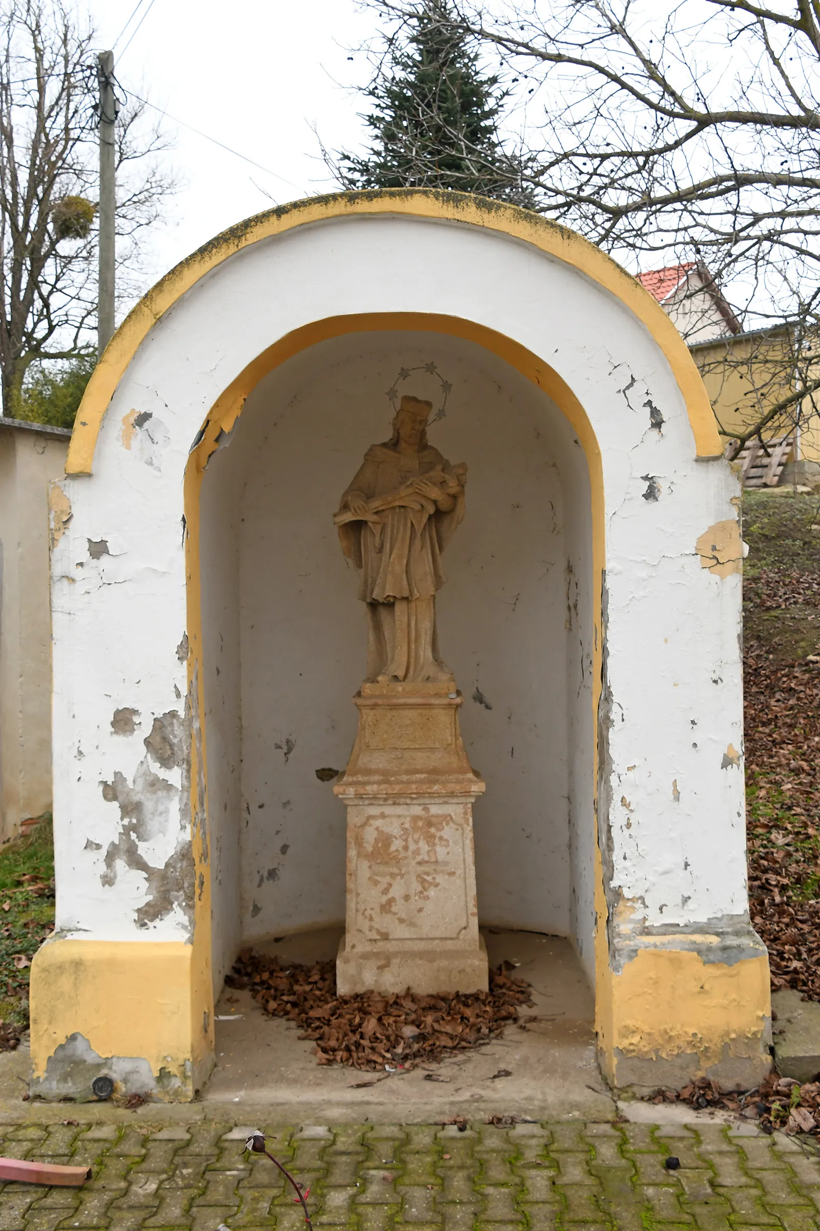 Photo showing: Statue of Saint John of Nepomuk in Magyaratád, Hungary