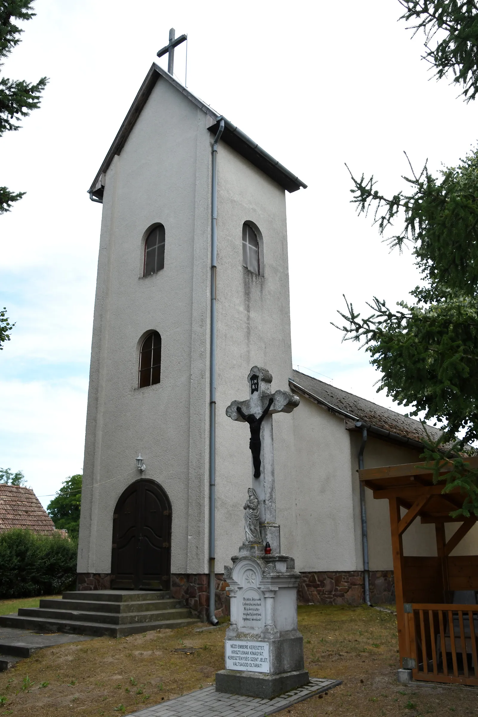 Photo showing: Roman Catholic church in Somogybabod, Hungary