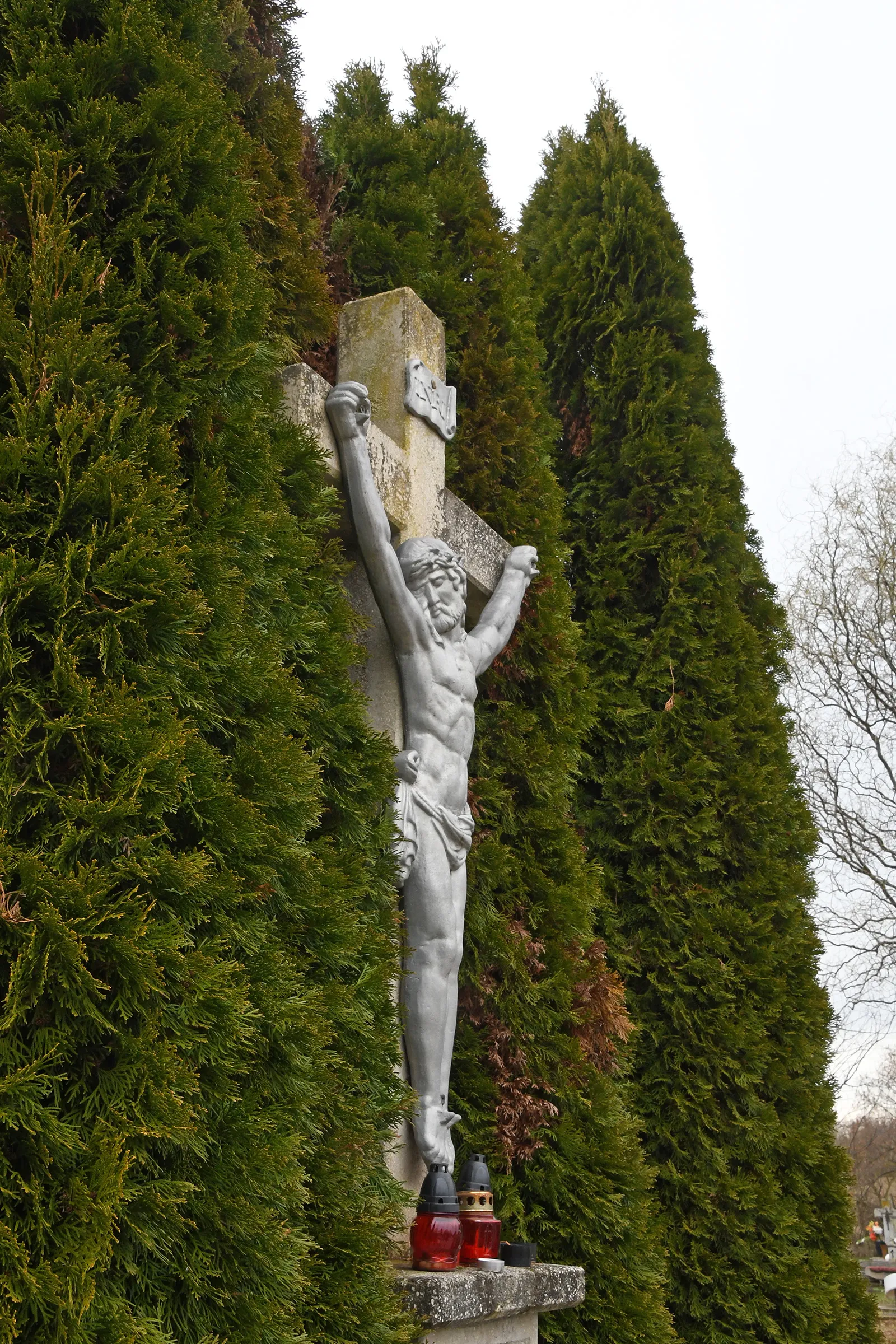 Photo showing: Crucifix in the cemetery of Pamuk, Hungary