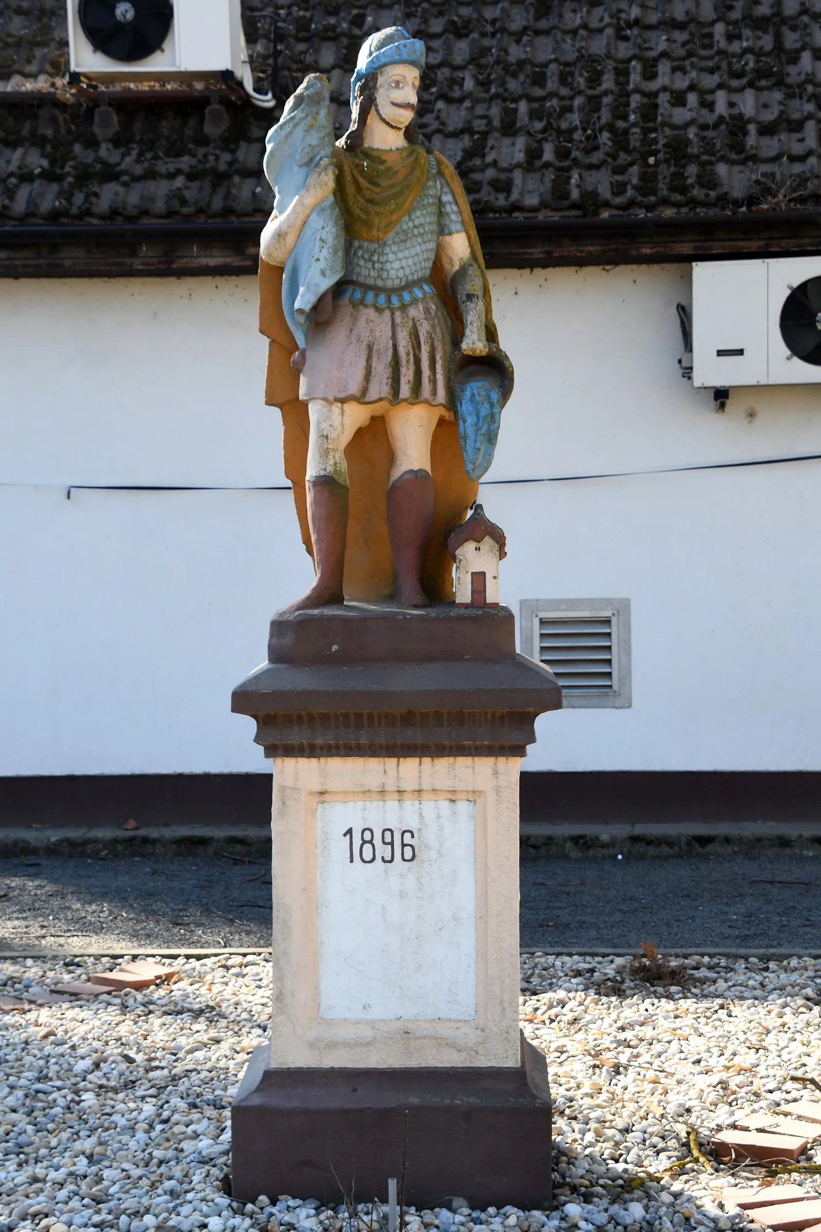 Photo showing: Statue of Saint Florian in Döbrököz, Hungary