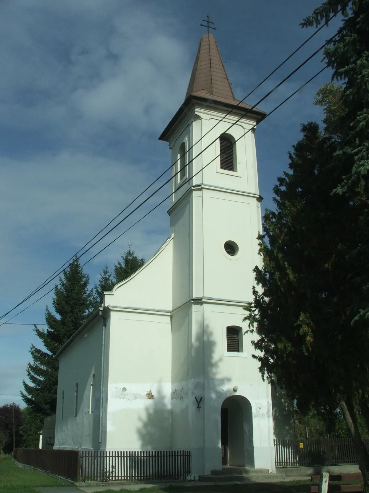 Photo showing: Szent Miklós római katolikus templom (Nikla, Berzsenyi Dániel utca 76.)