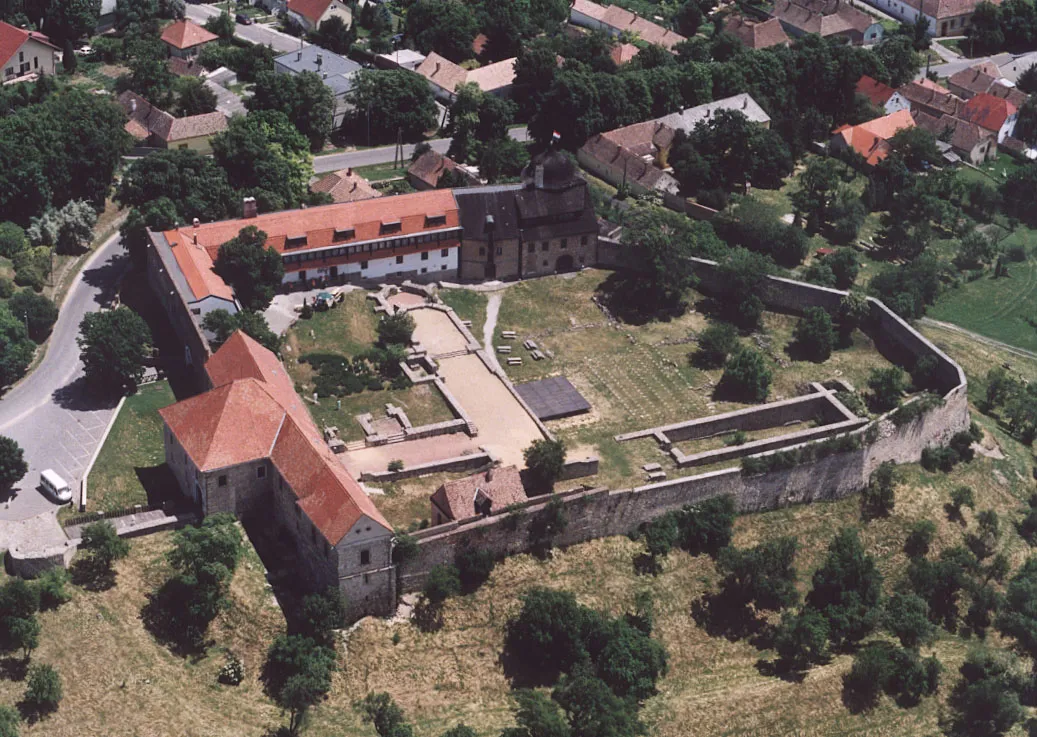 Photo showing: Bencés apátság - Pécsvárad - Hungary - Europe