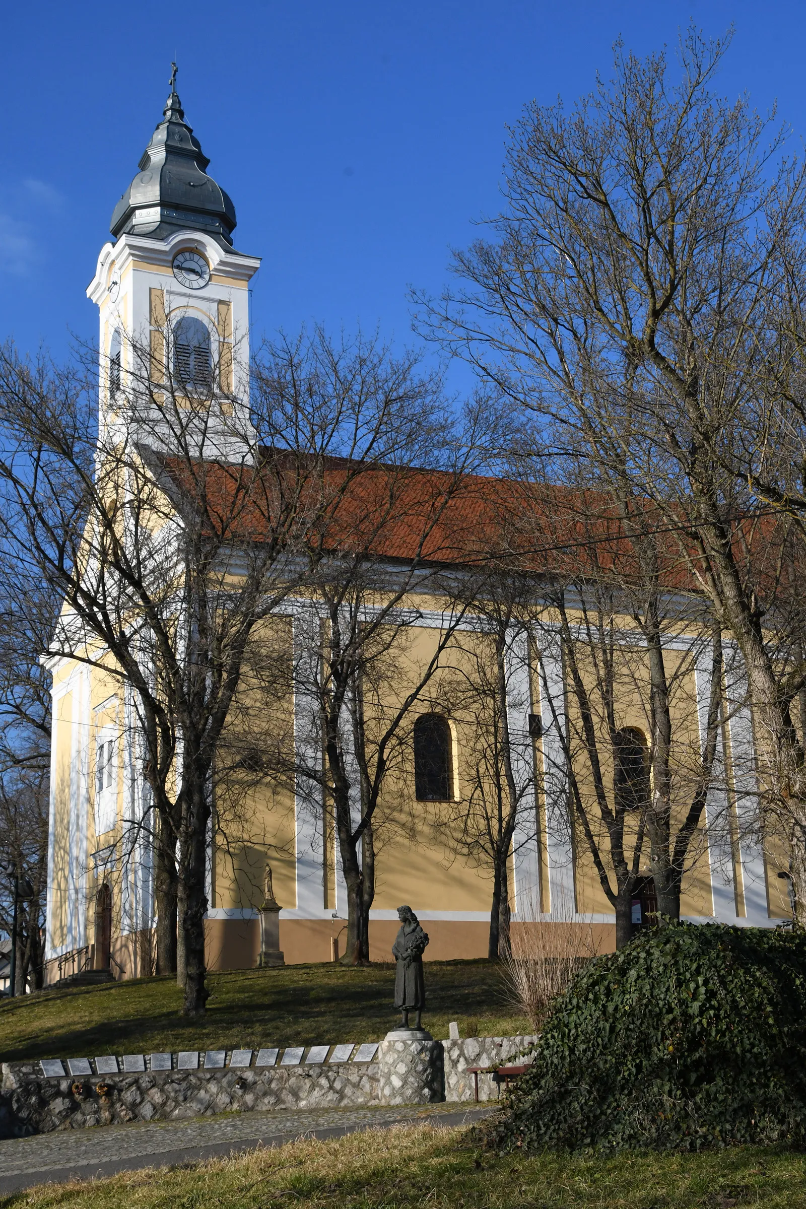 Photo showing: Roman Catholic church in Mágocs, Hungary