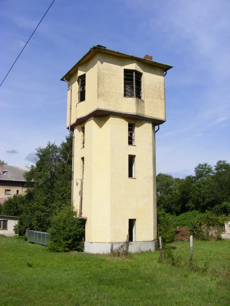 Photo showing: Railway water tower in Beleg, Hungary