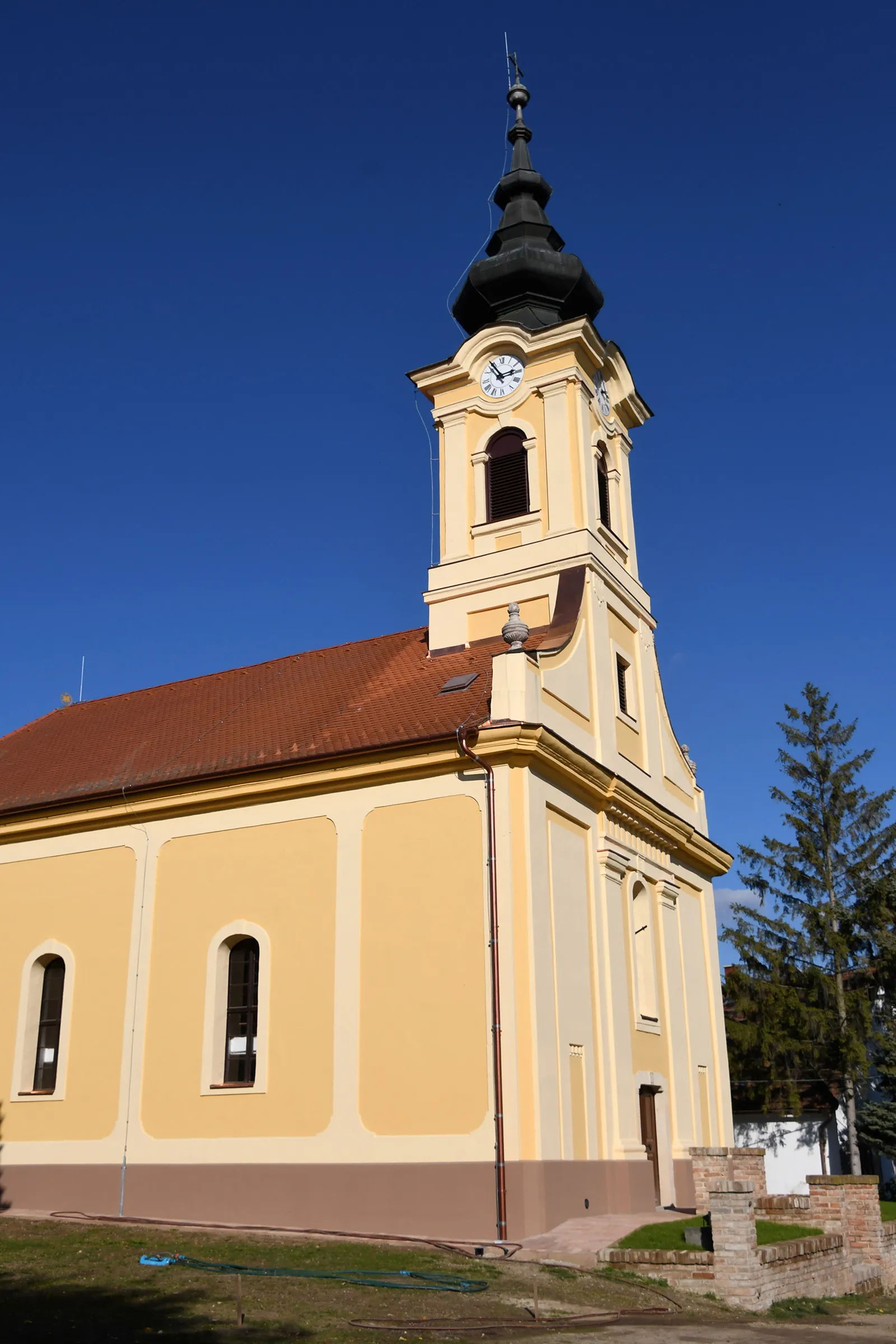 Photo showing: Lutheran church in Kötcse, Hungary