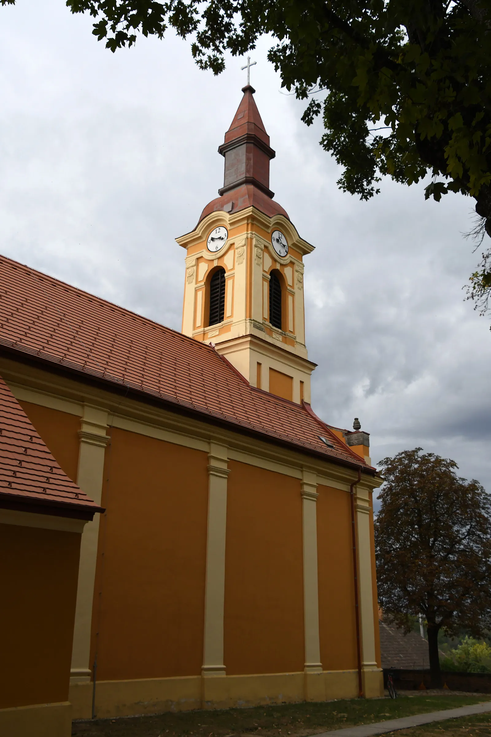 Photo showing: Roman Catholic church, Nagyberény