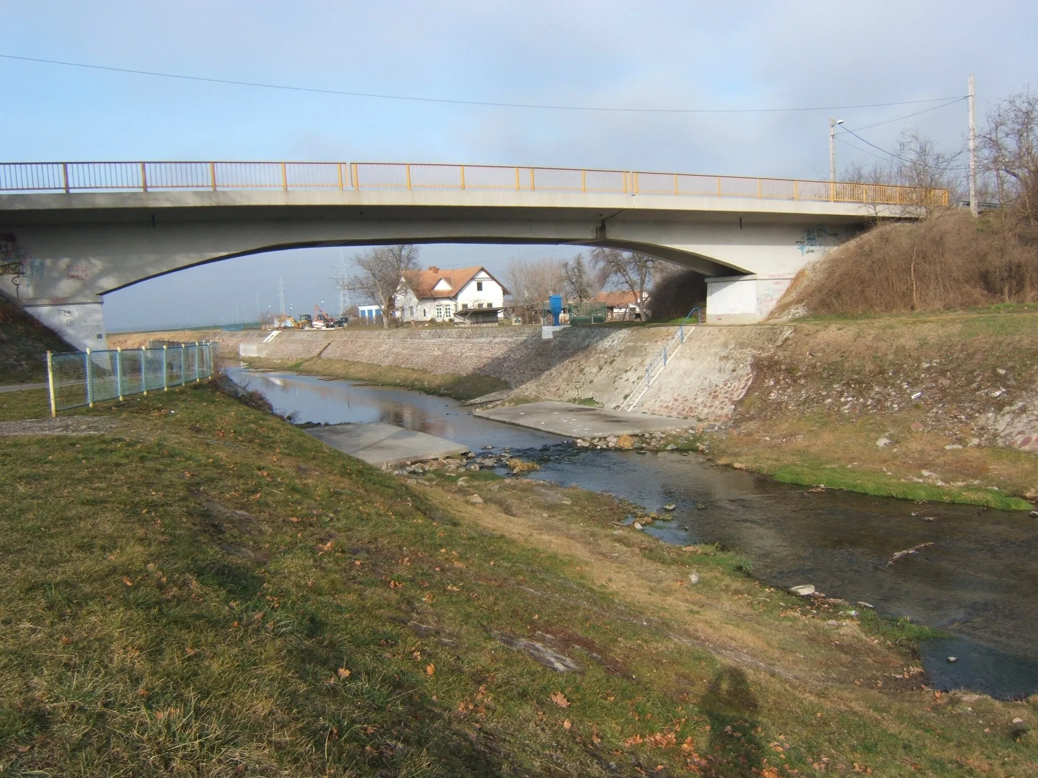 Photo showing: Siójut, SIó-híd