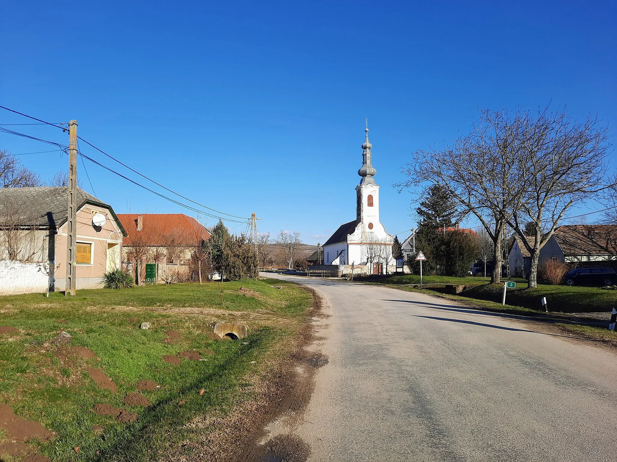 Photo showing: Nagytótfalu, Kossuth Lajos utcakép