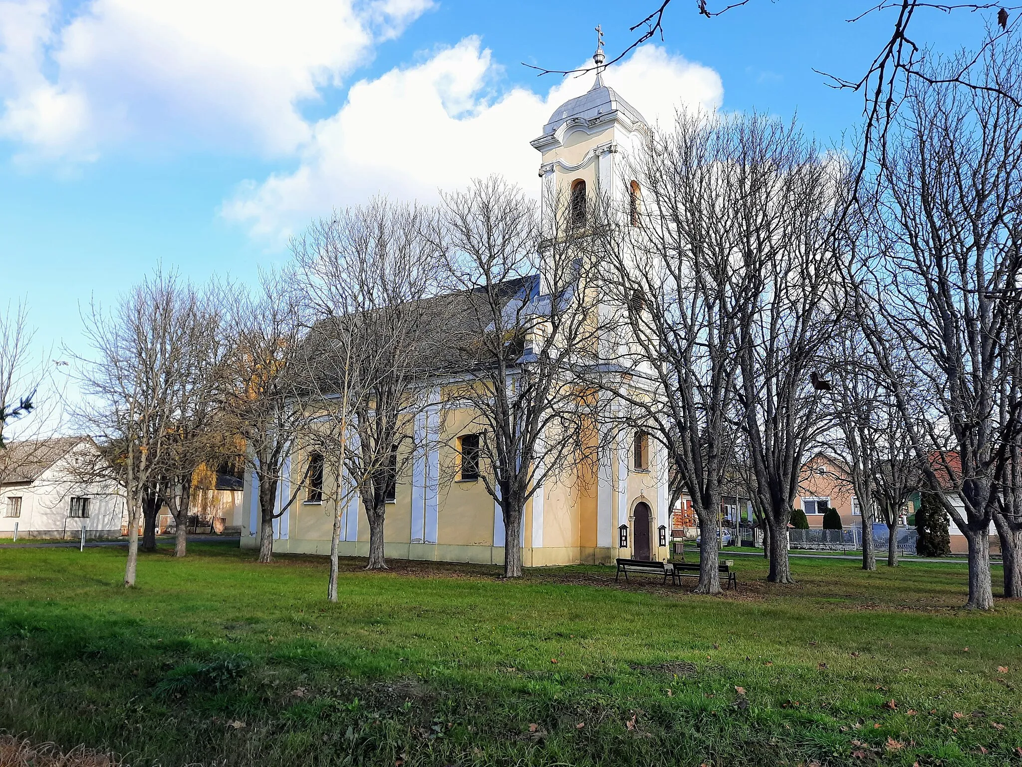 Photo showing: Szalatnak, római katolikus templom