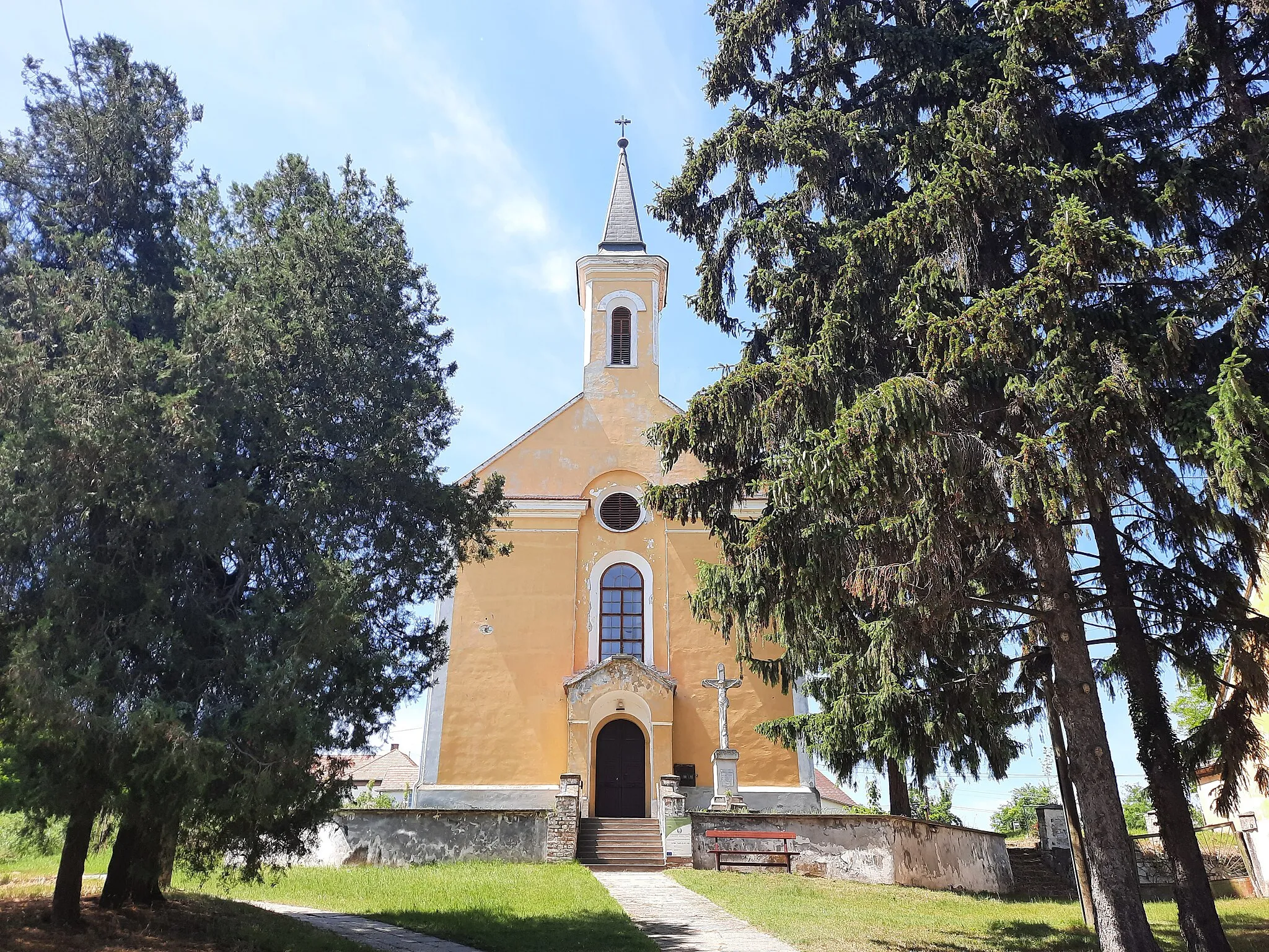 Photo showing: Bár, Nepomuki Szent János katolikus templom