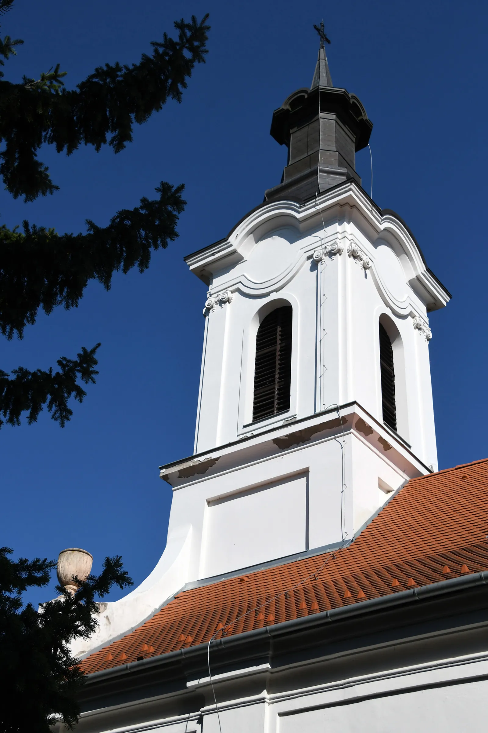 Photo showing: Roman Catholic church in Magyarkeszi, Hungary