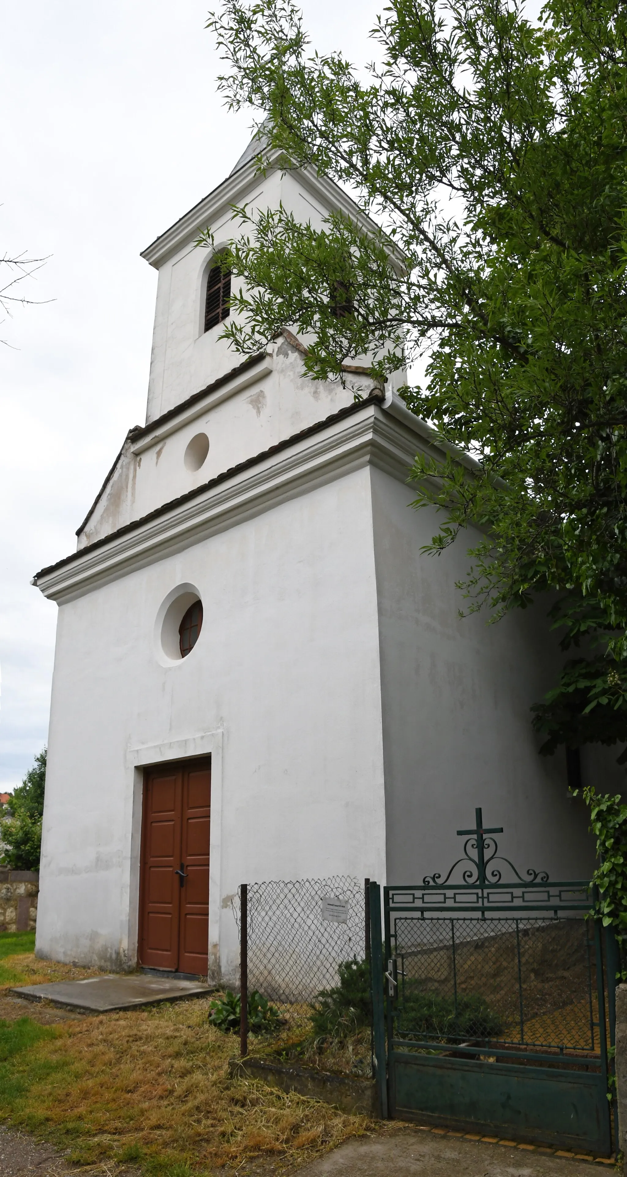 Photo showing: Roman Catholic church in Patacs, Pécs, Hungary