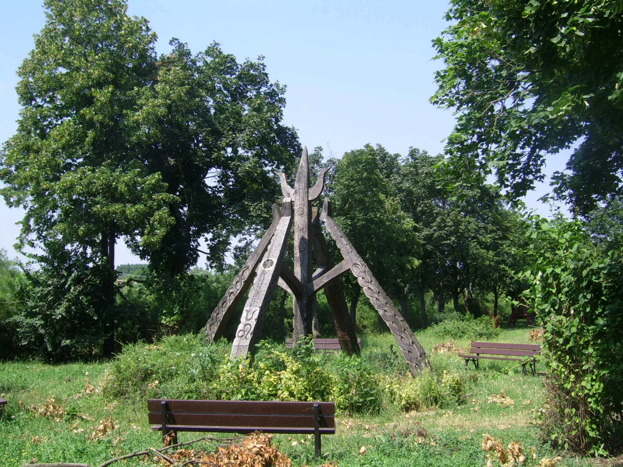 Photo showing: View of Szentes-Magyartés village Park