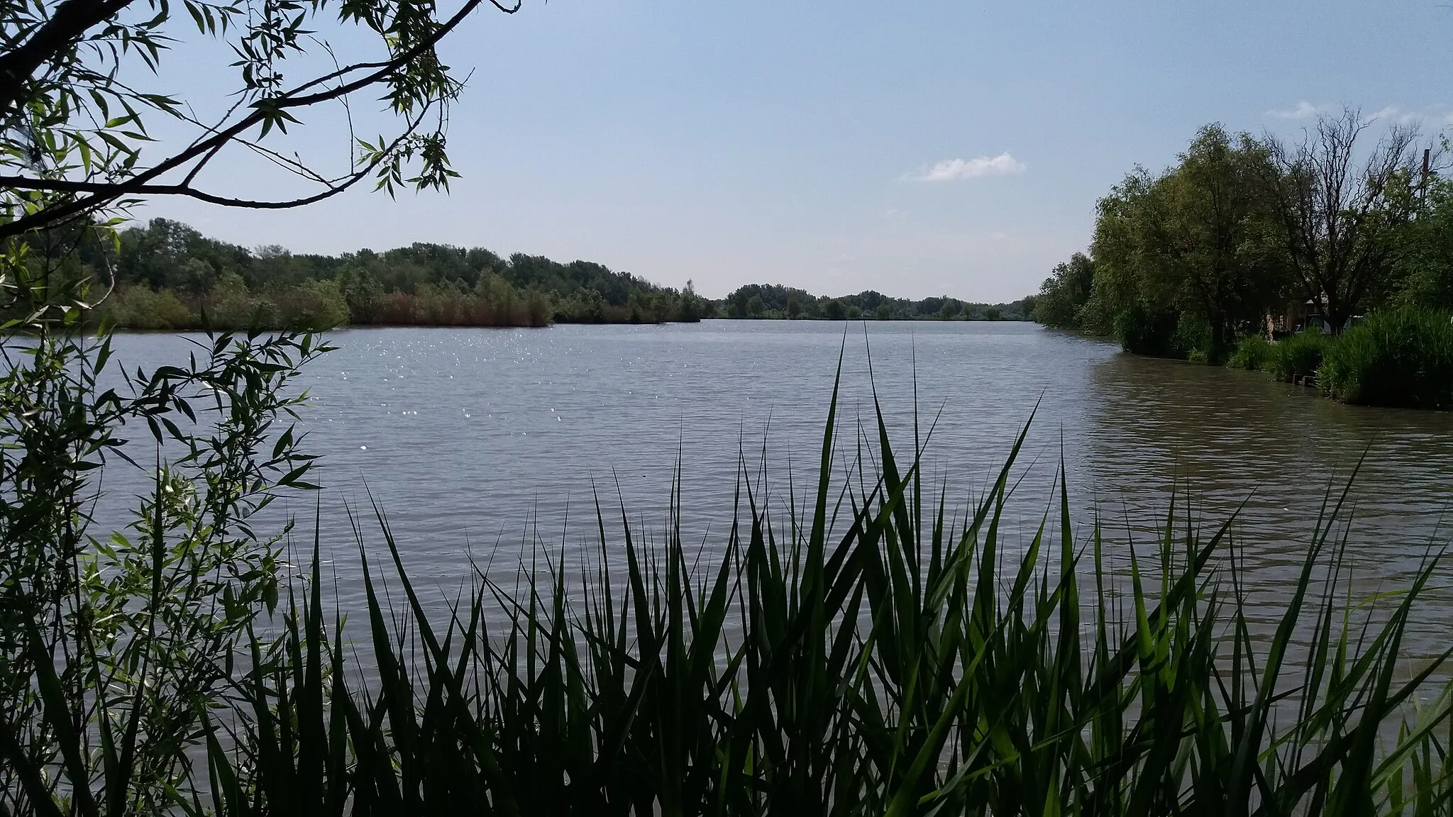Photo showing: fishermen's lake