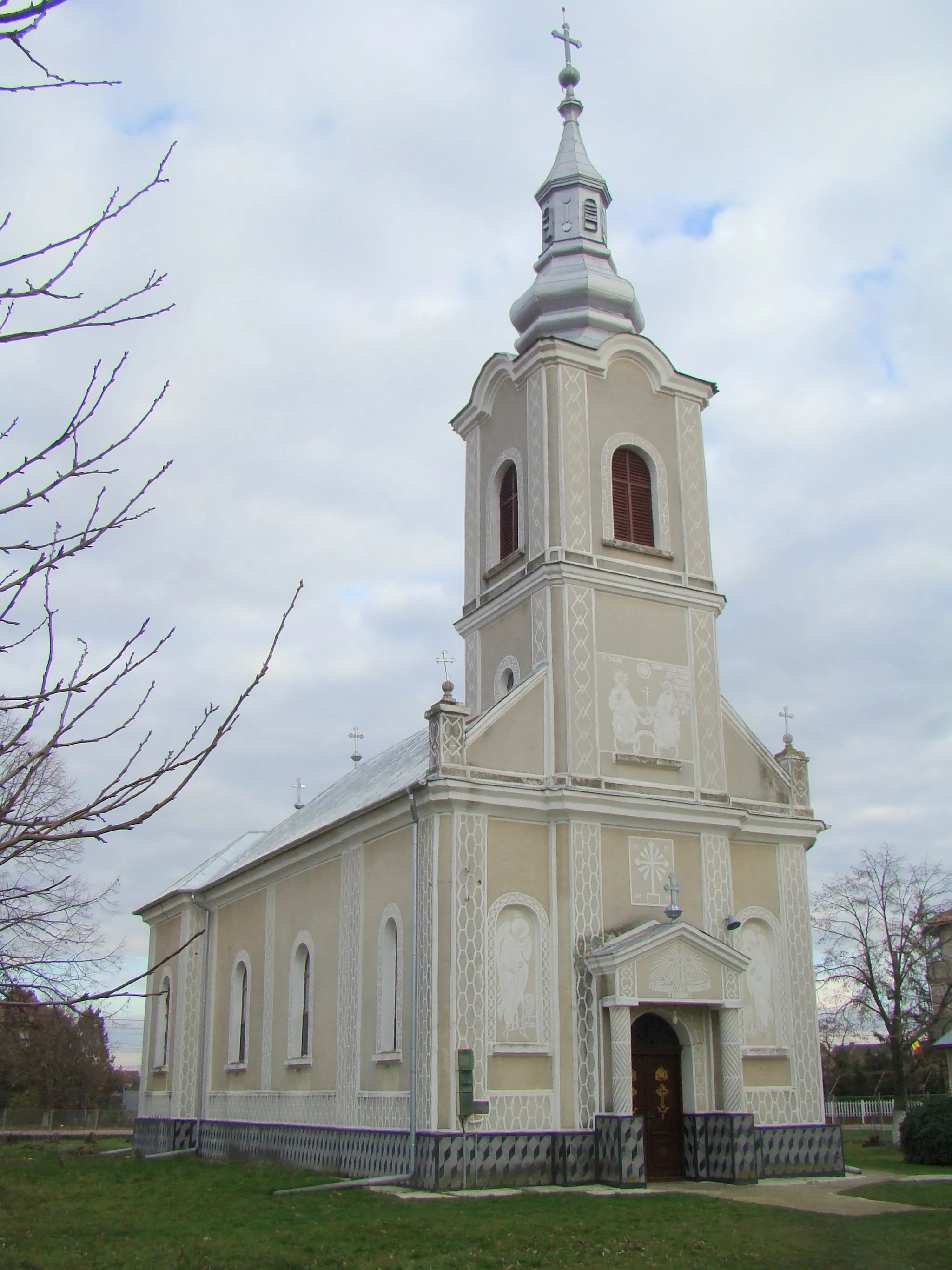 Photo showing: Orthodox church in Girișu de Criș, Bihor county, Romania