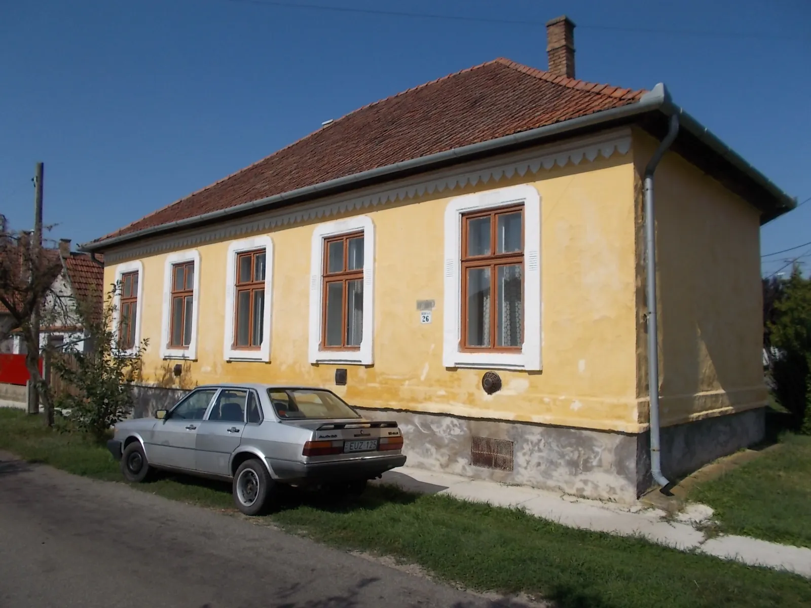 Photo showing: : Listed. - 26 József Attila Street, Hajdúnánás, Hajdú-Bihar County, Hungary.