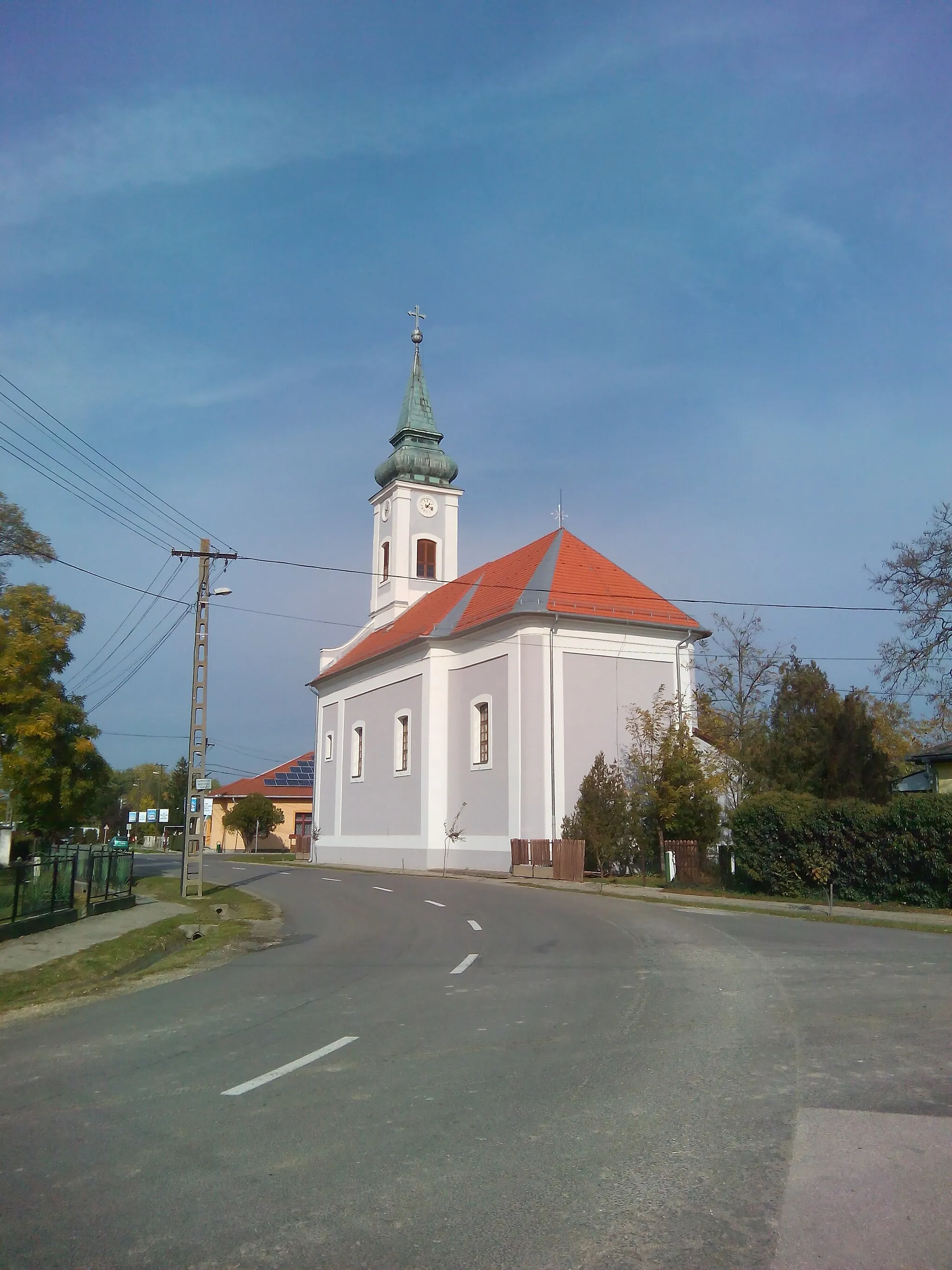 Photo showing: Besenyszög katolikus templom