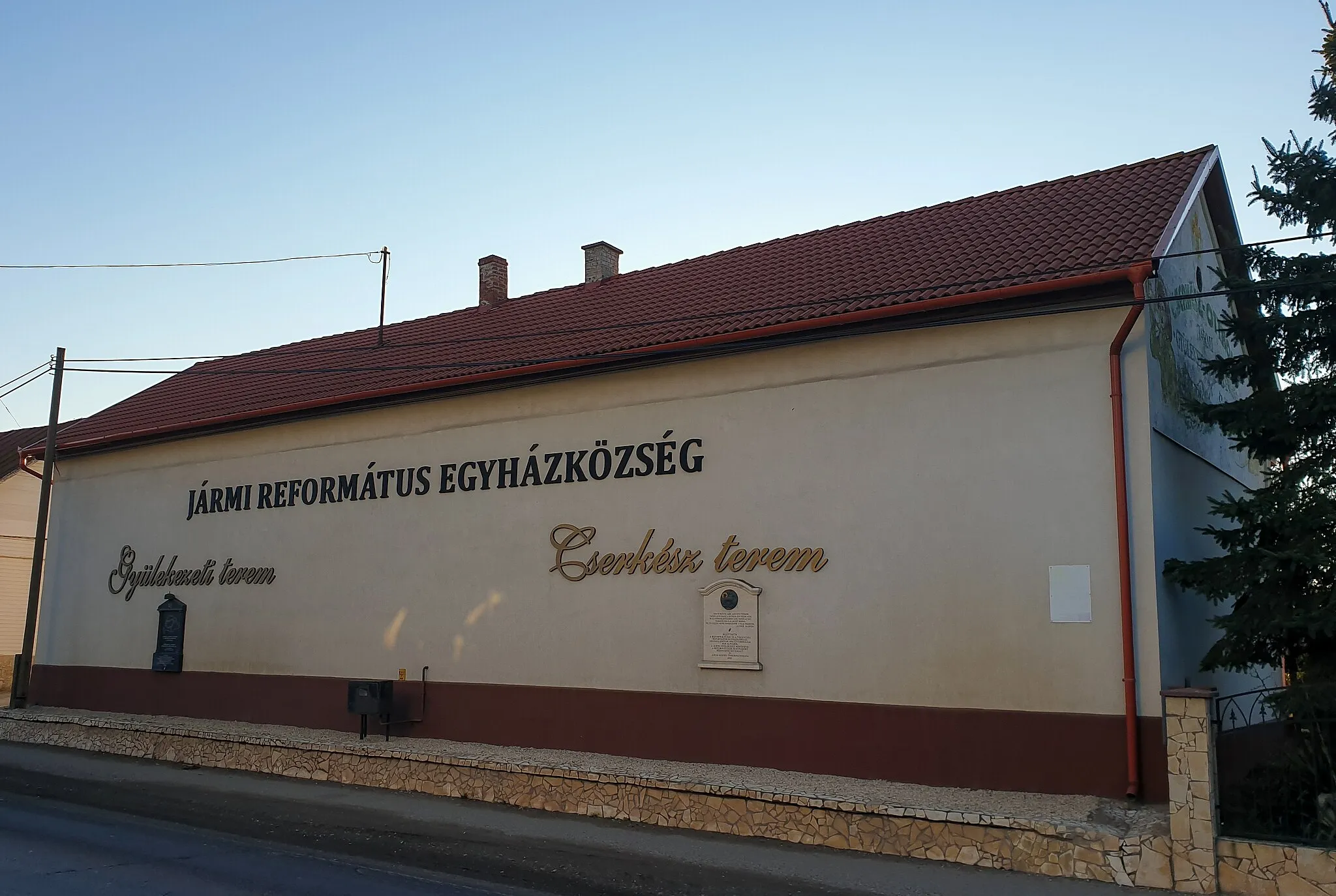 Photo showing: A református gyülekezet épülete Jármiban