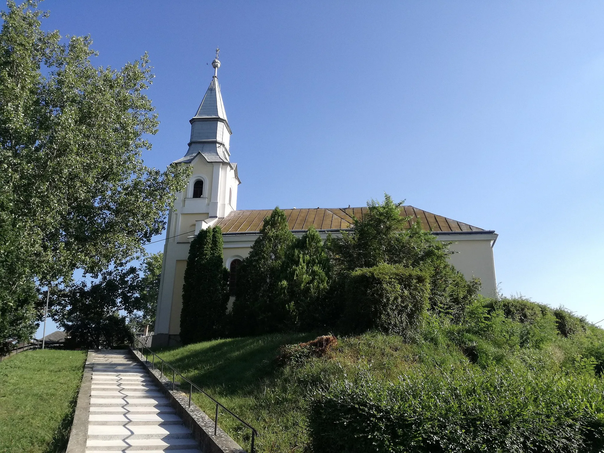 Photo showing: A rétközberencsi templom