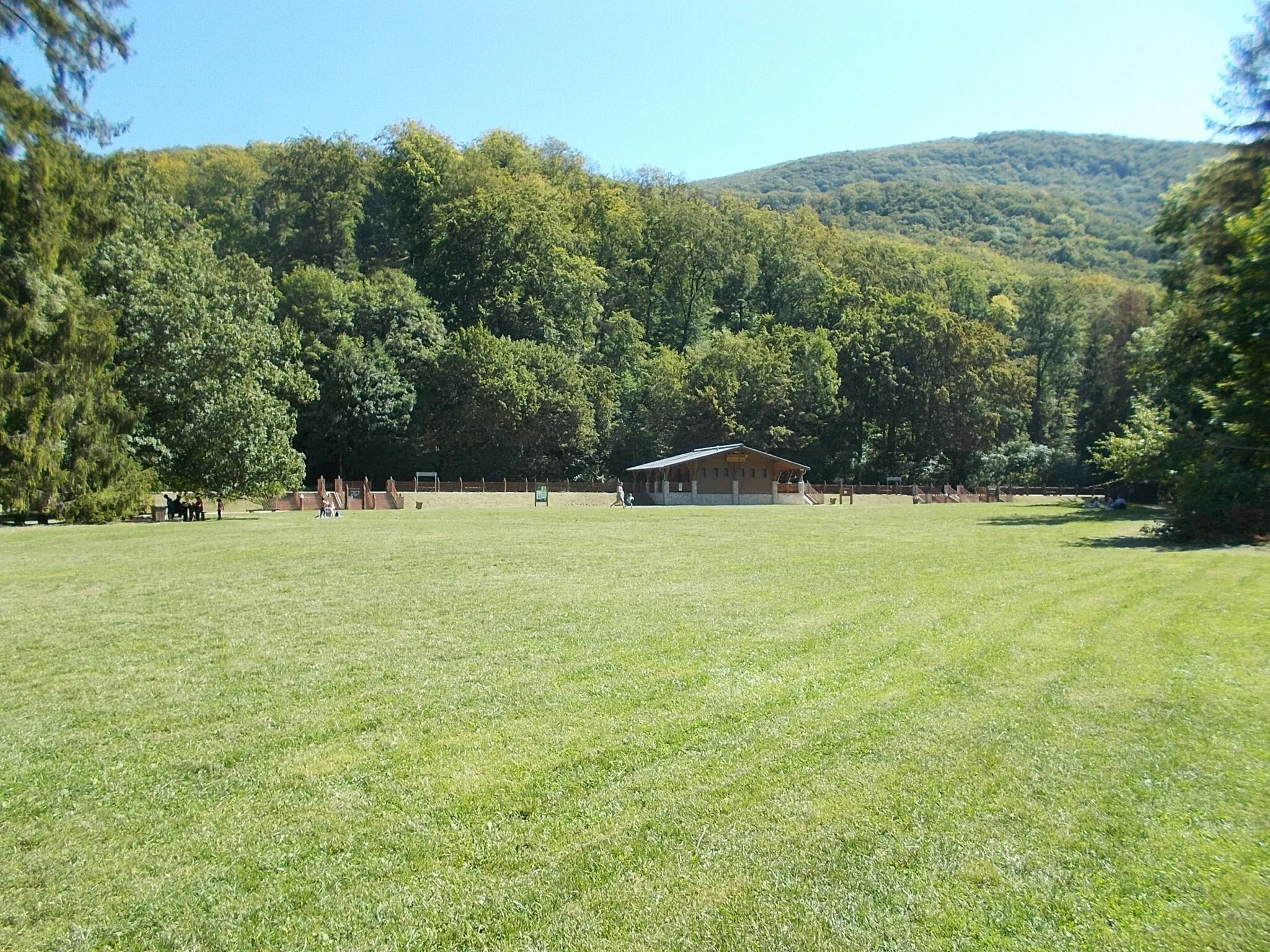 Photo showing: : Gloriette glade in Szalajka Valley, Bükk National Park, Szilvásvárad, Heves County, Hungary.