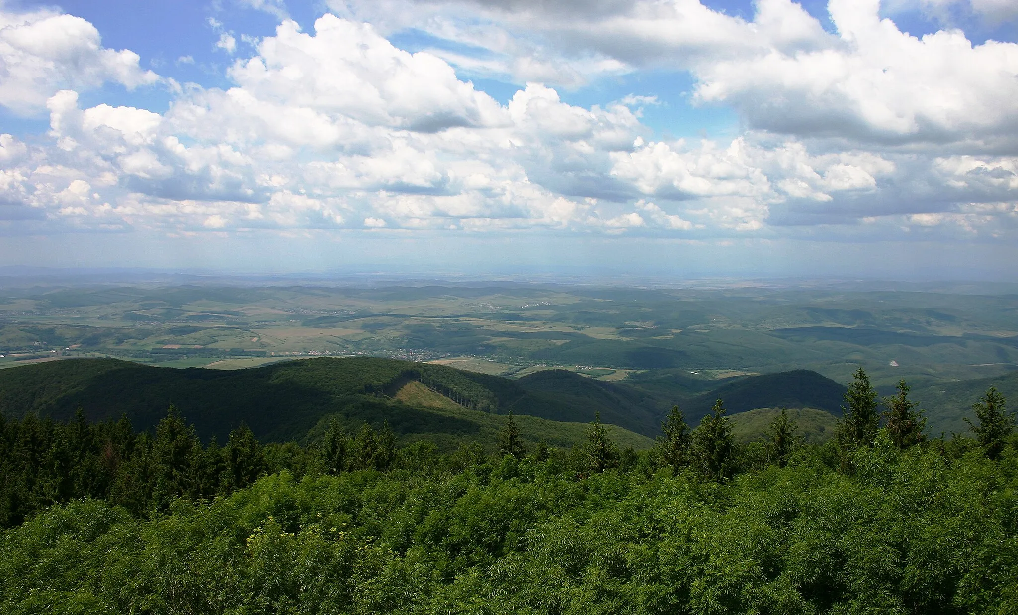 Photo showing: View from Bálvány Hill (to the north) in Bükk National Park, Hungary