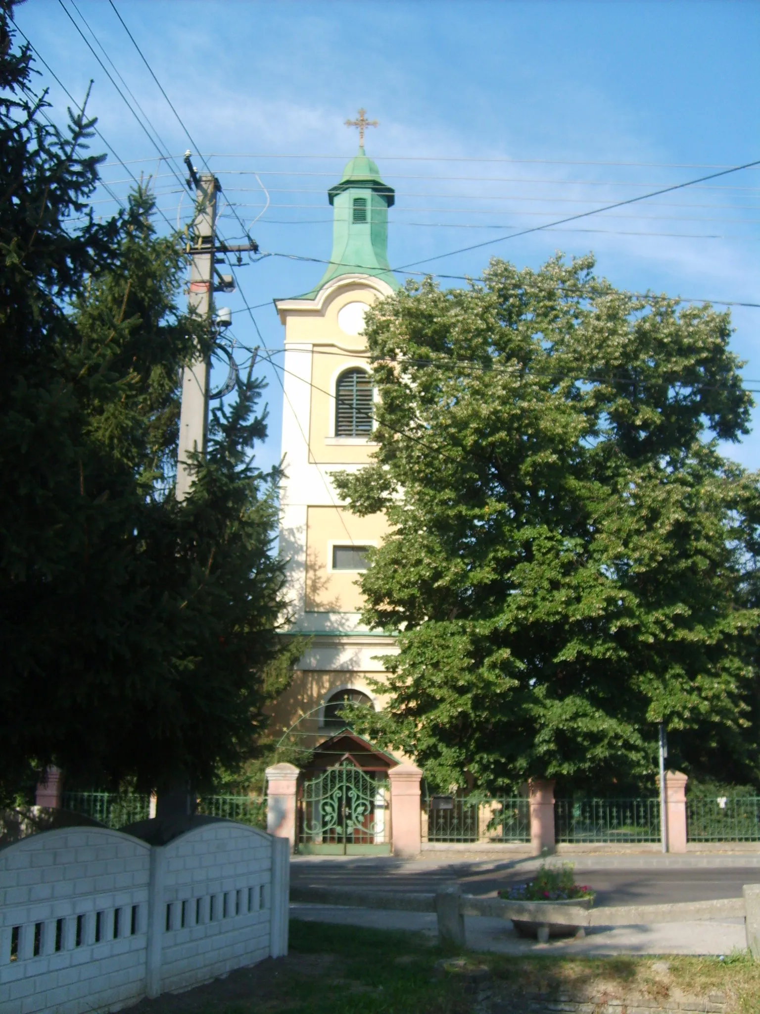 Photo showing: Hódoscsépányi római katolikus templom (Ózd)