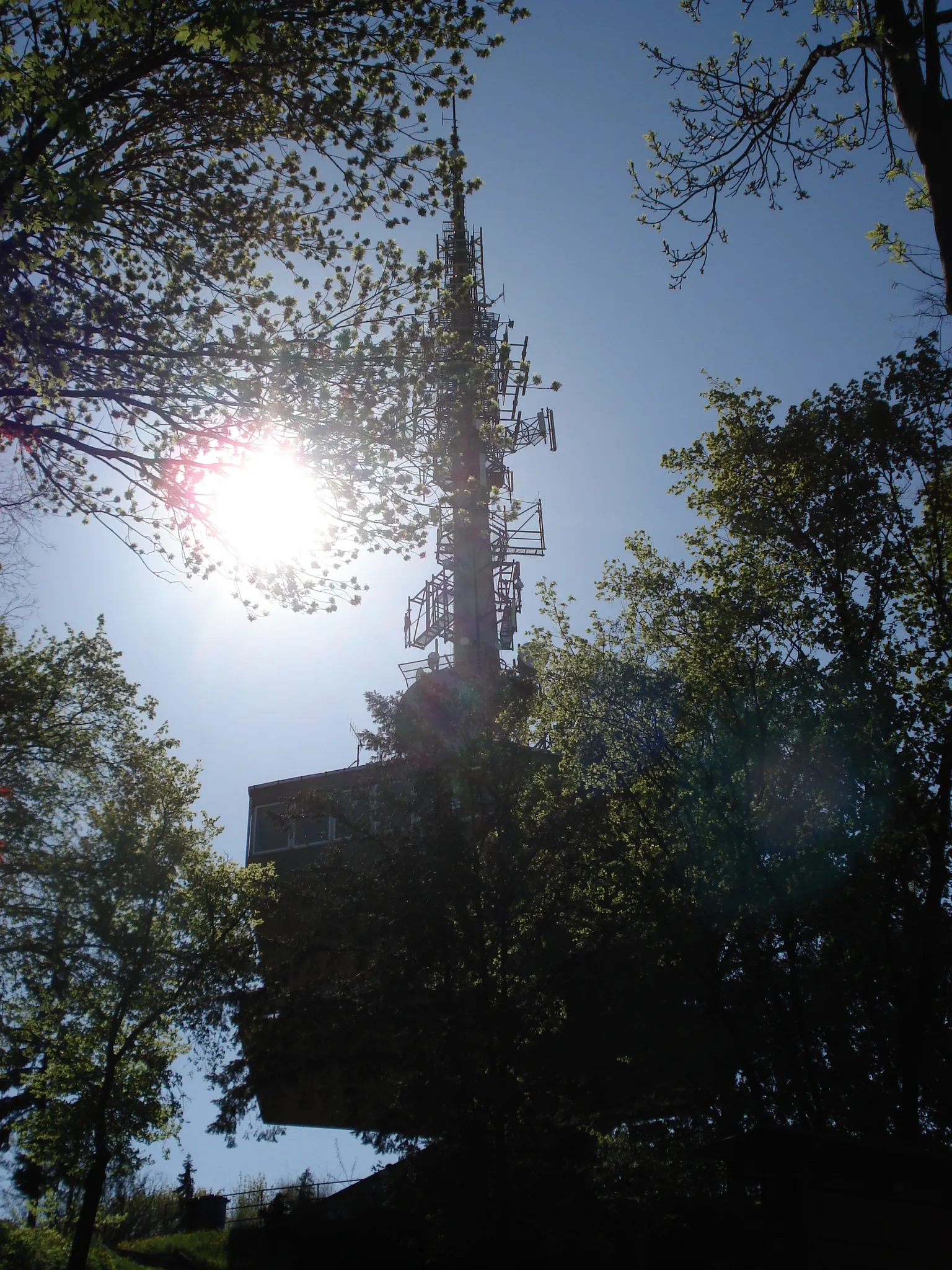 Photo showing: ''Avas kilato" Miskolc-Avas TV Tower in sunshine