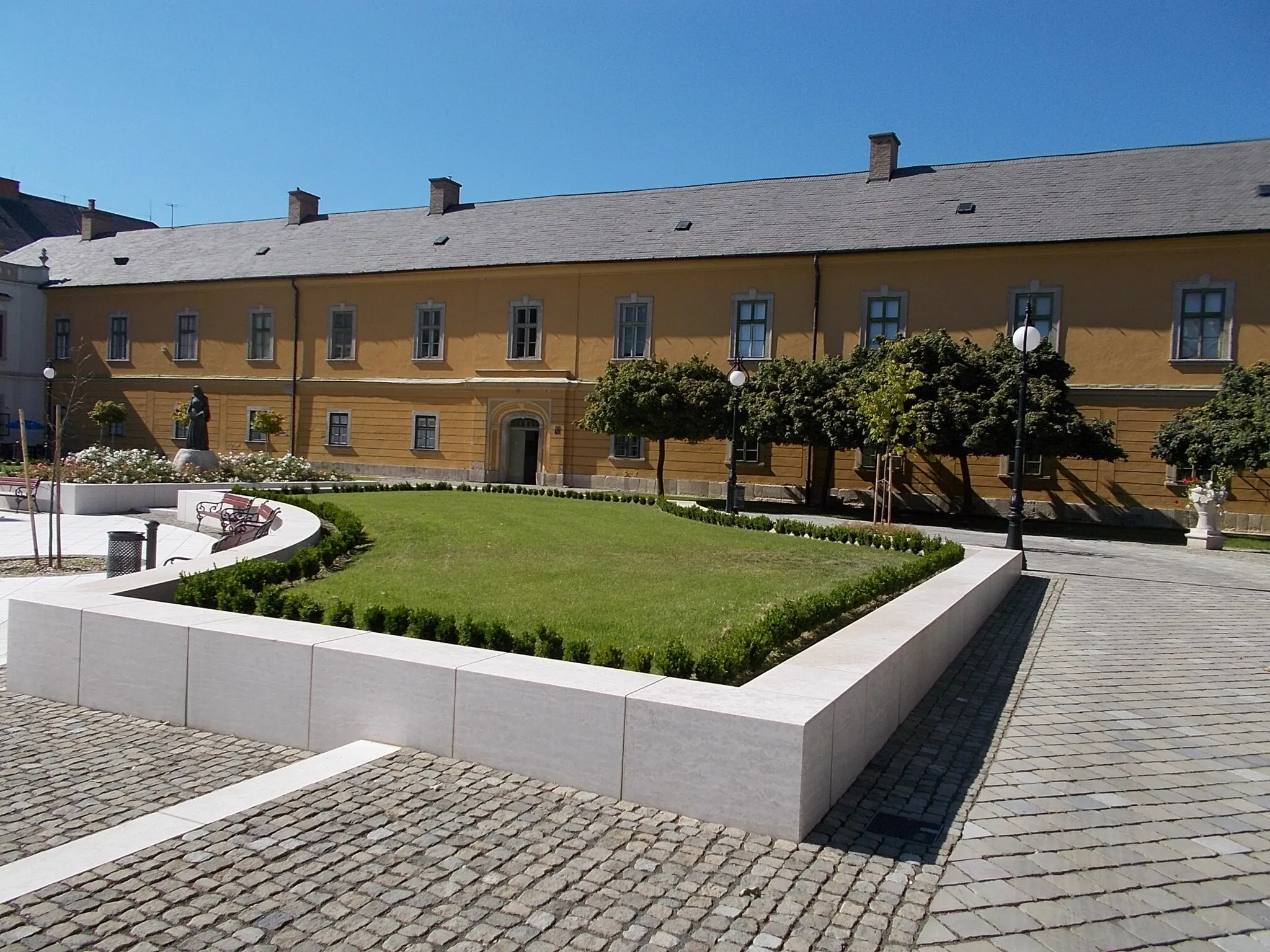 Photo showing: : Archiepiscopal Palace. - 1-3 Széchenyi Street, Eger, Heves County, Hungary.