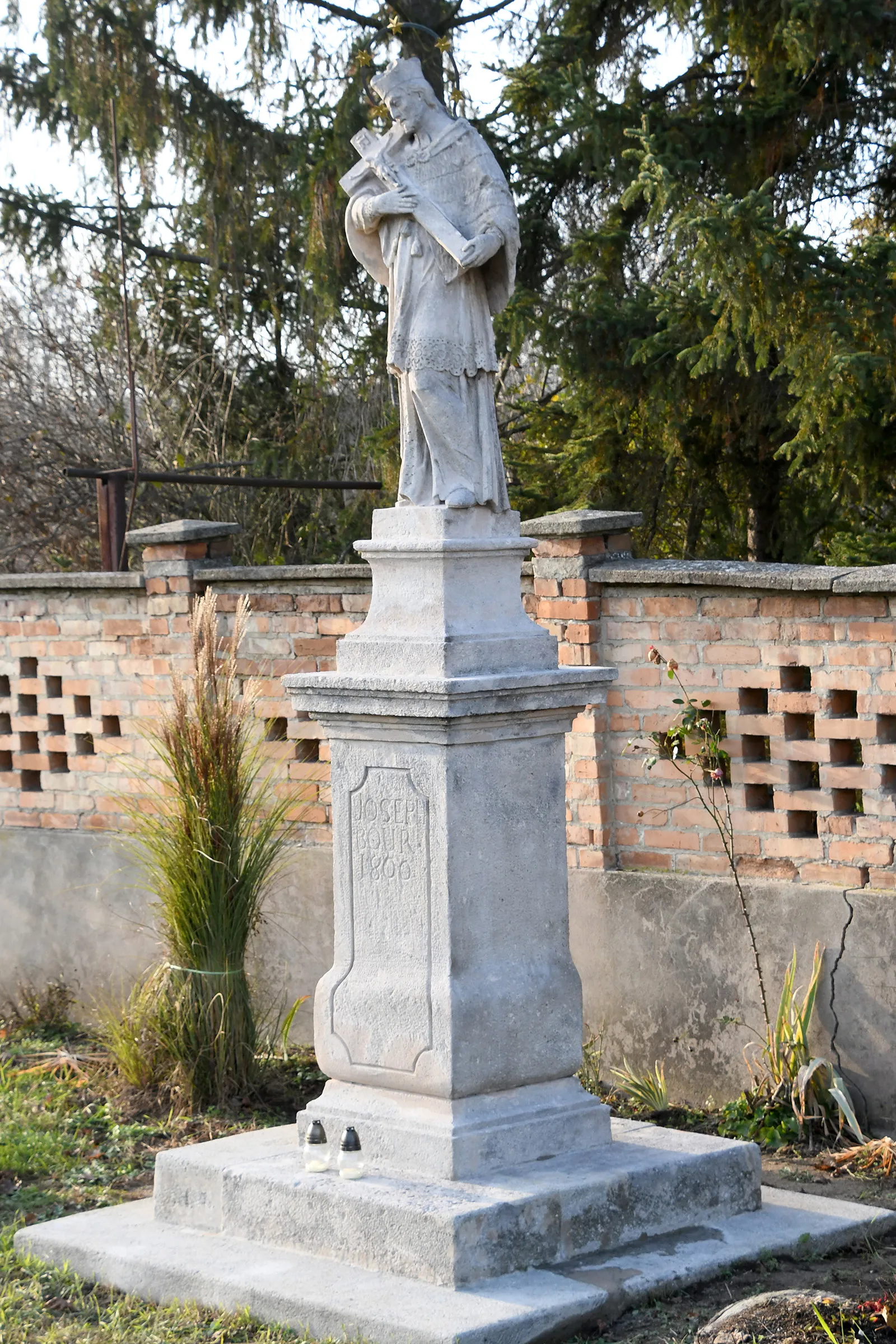 Photo showing: Statue of Saint John of Nepomuk in Aldebrő