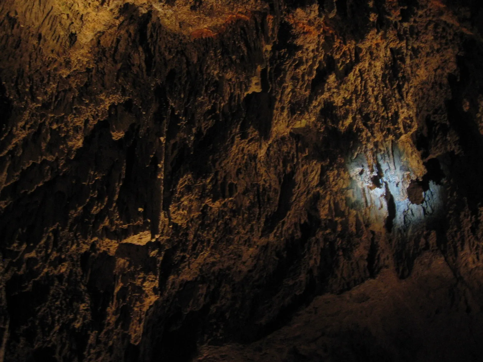 Photo showing: Anna-barlang belső tér