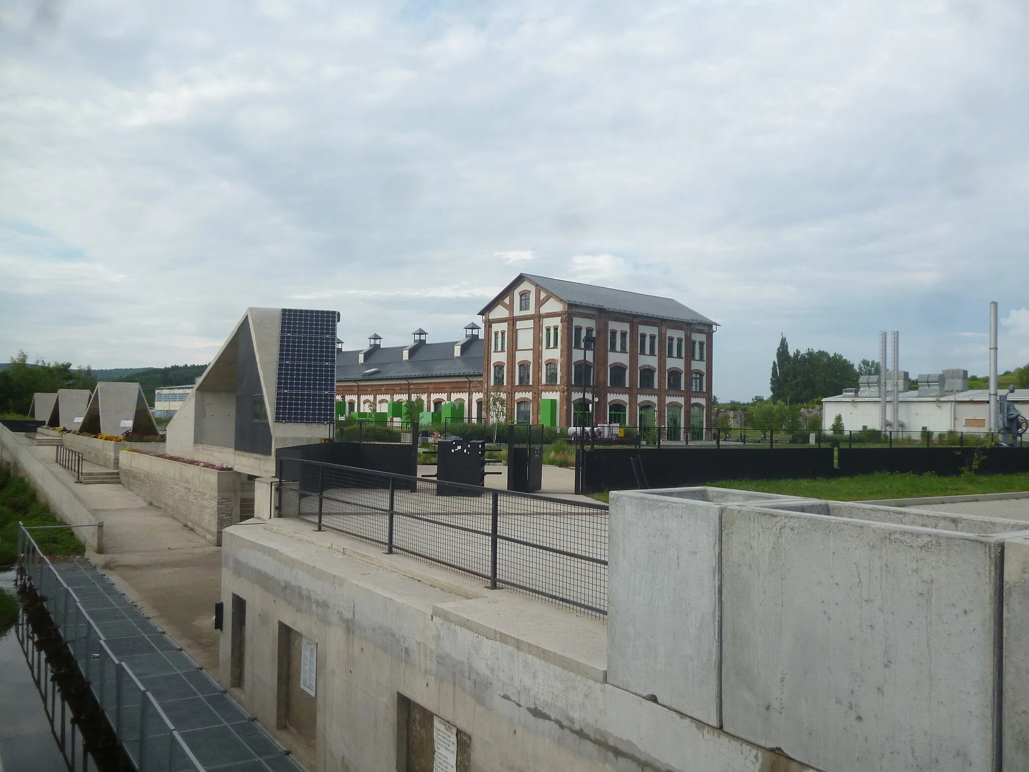 Photo showing: A Filmtörténeti Emlékpark a Kohászat idején fúvógépházként üzemelt