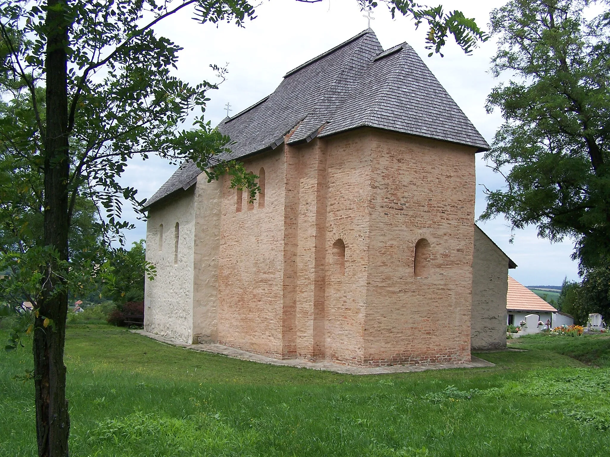 Photo showing: Római katolikus templom (Szent Imre) (Egyházasdengeleg, Temető)