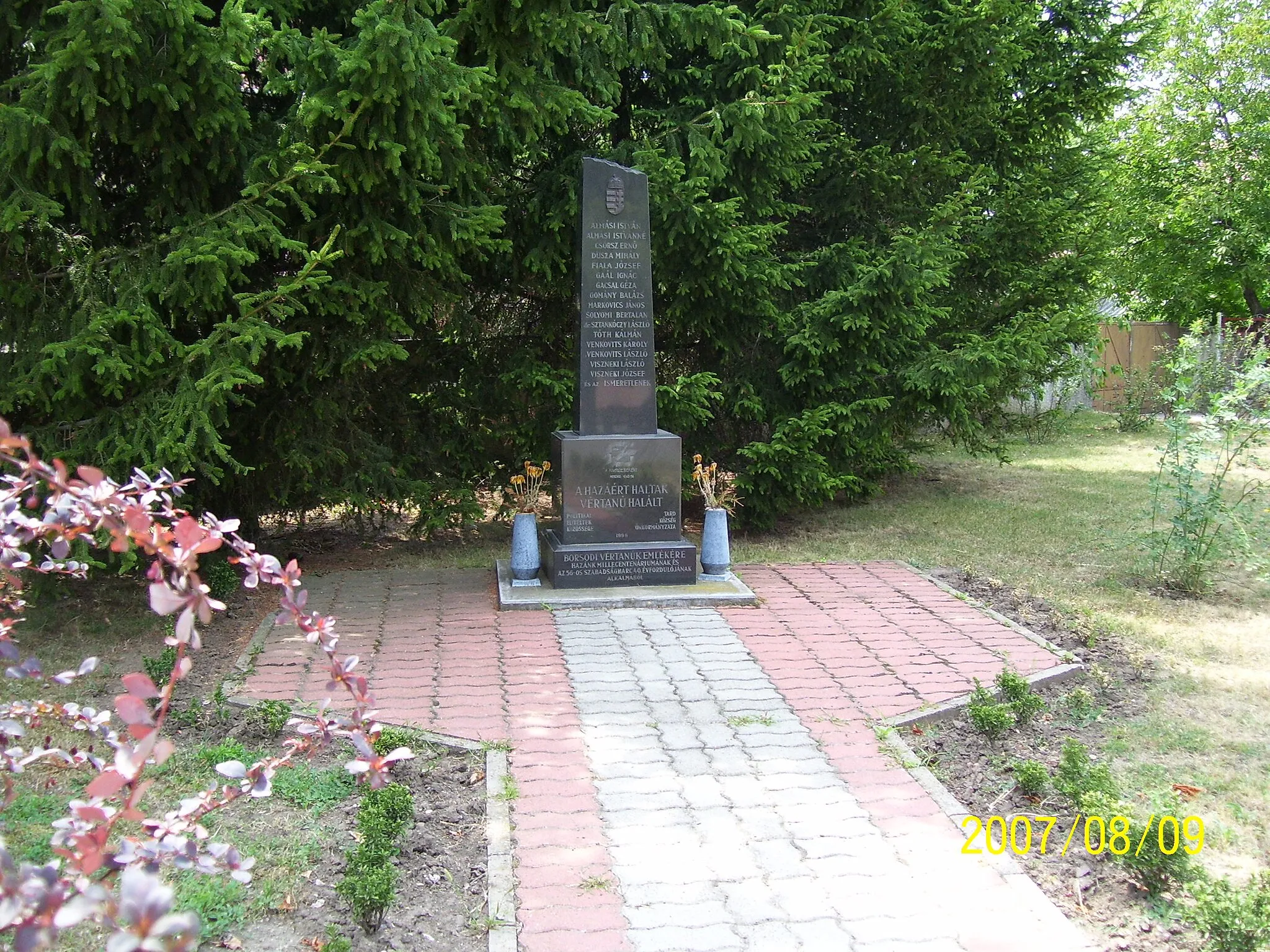 Photo showing: in memoriam, Heroes of Hungarian Revolution of 1956 of Borsod Disrict (Tard, Hungary)