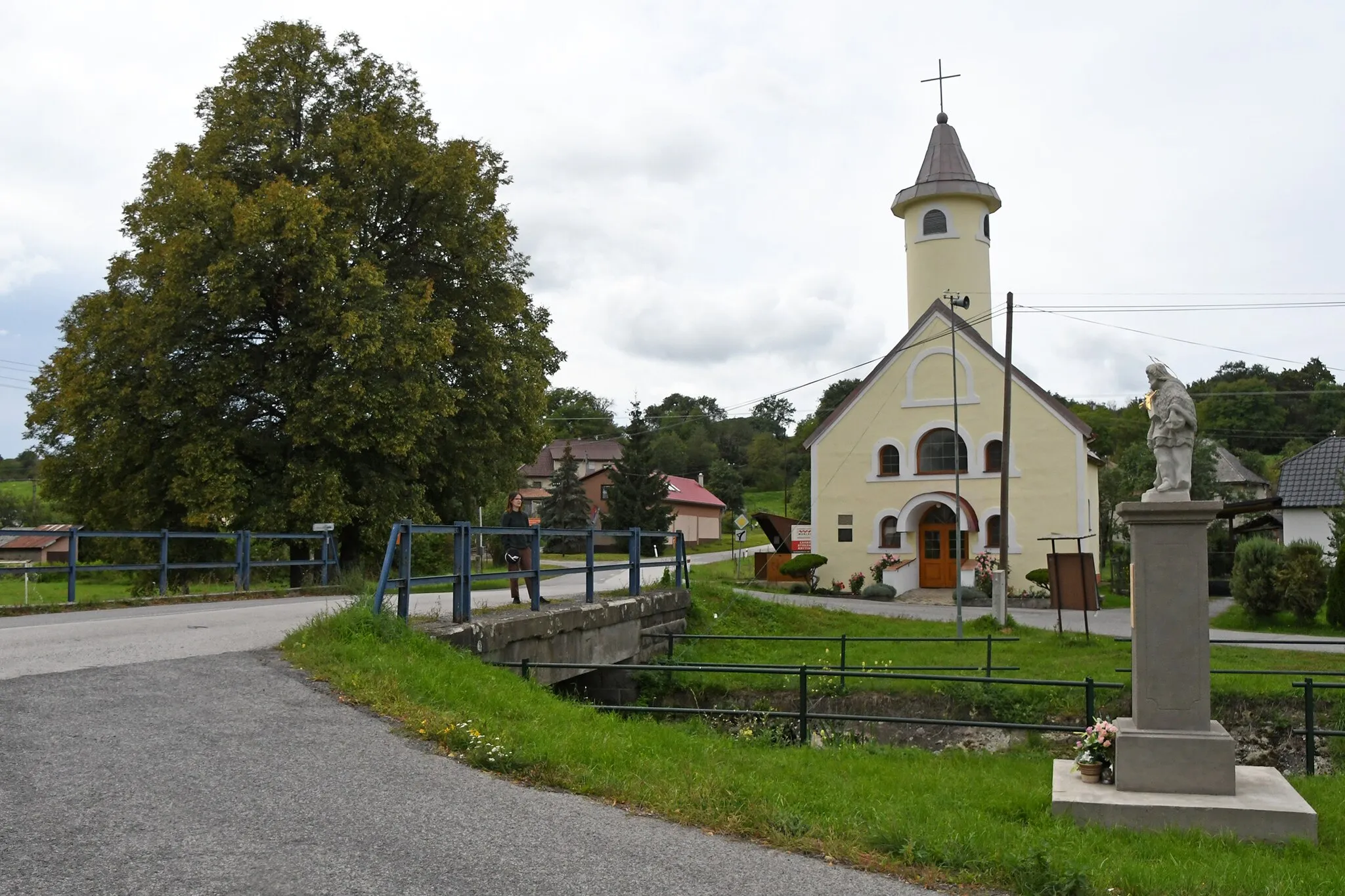 Photo showing: Statue of Saint John of Nepomuk in Trpín, Slovakia